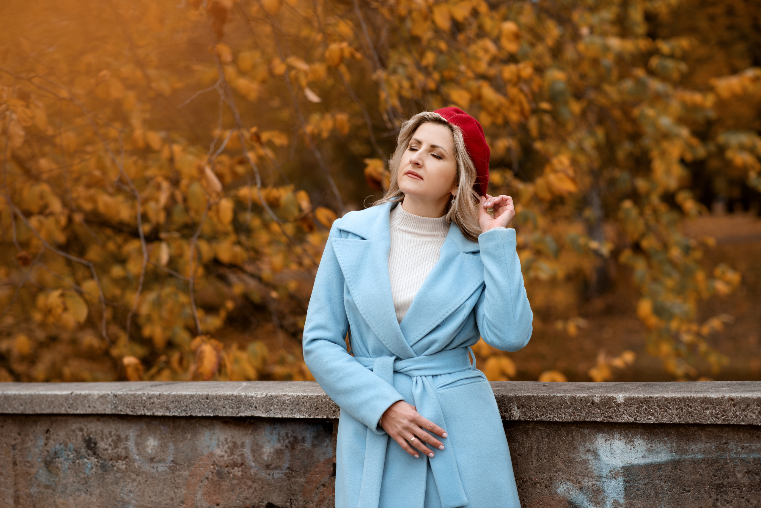 Александра. Главная