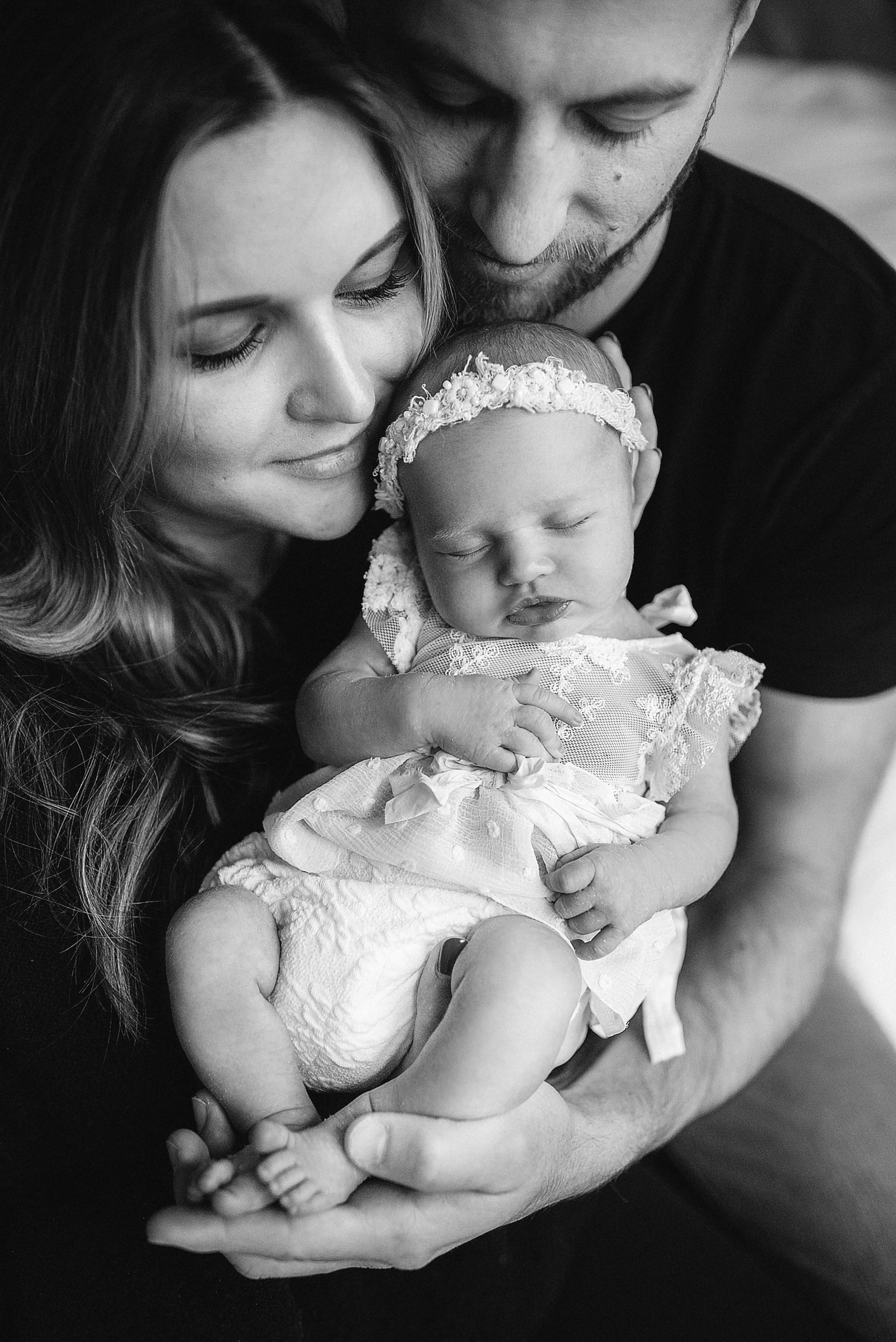 Little flower girl. Newborn, pregnancy, family photographer in New Jersey