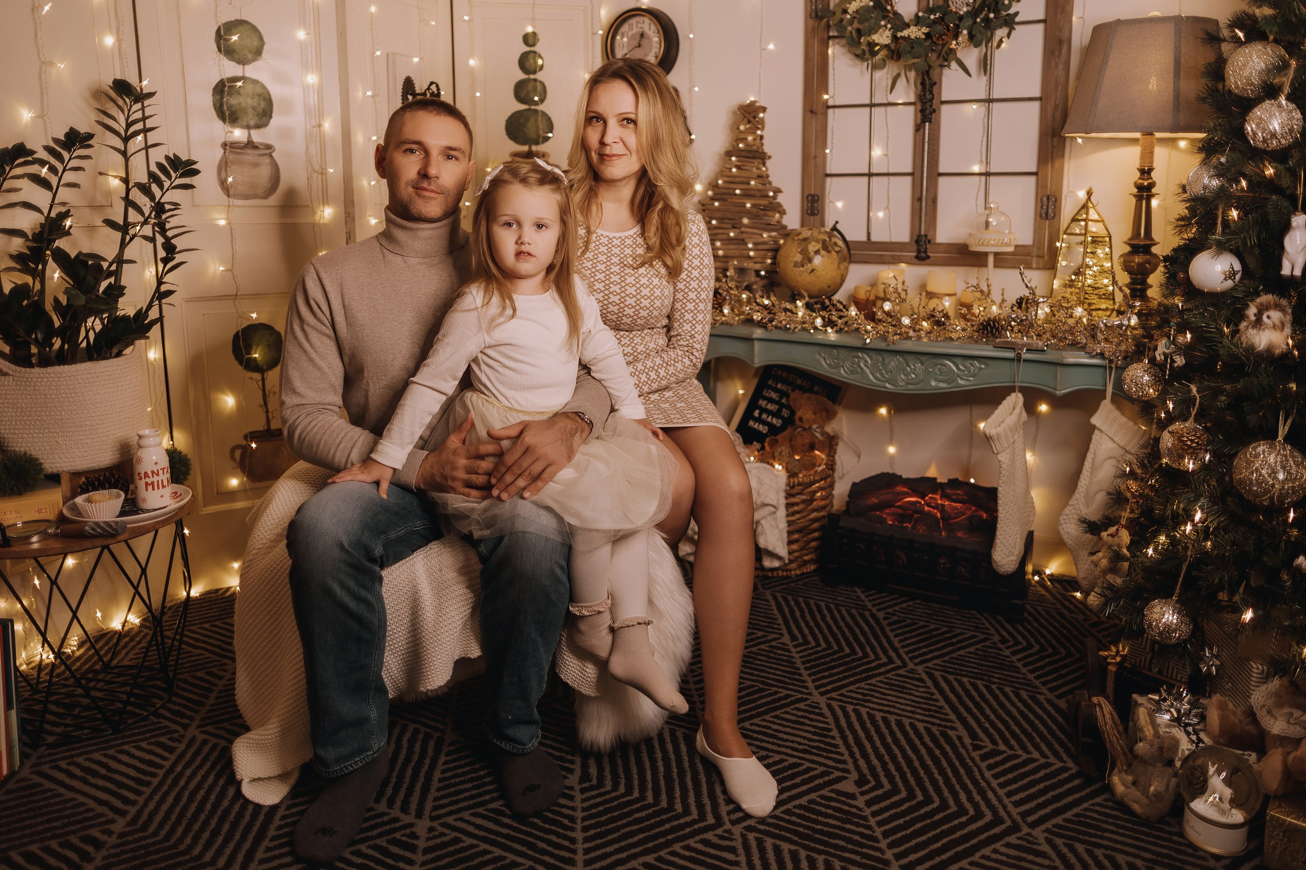 25.11.2023 Christmas Photoshoot. Wedding family event photographer in Chicago Nick Yushevich