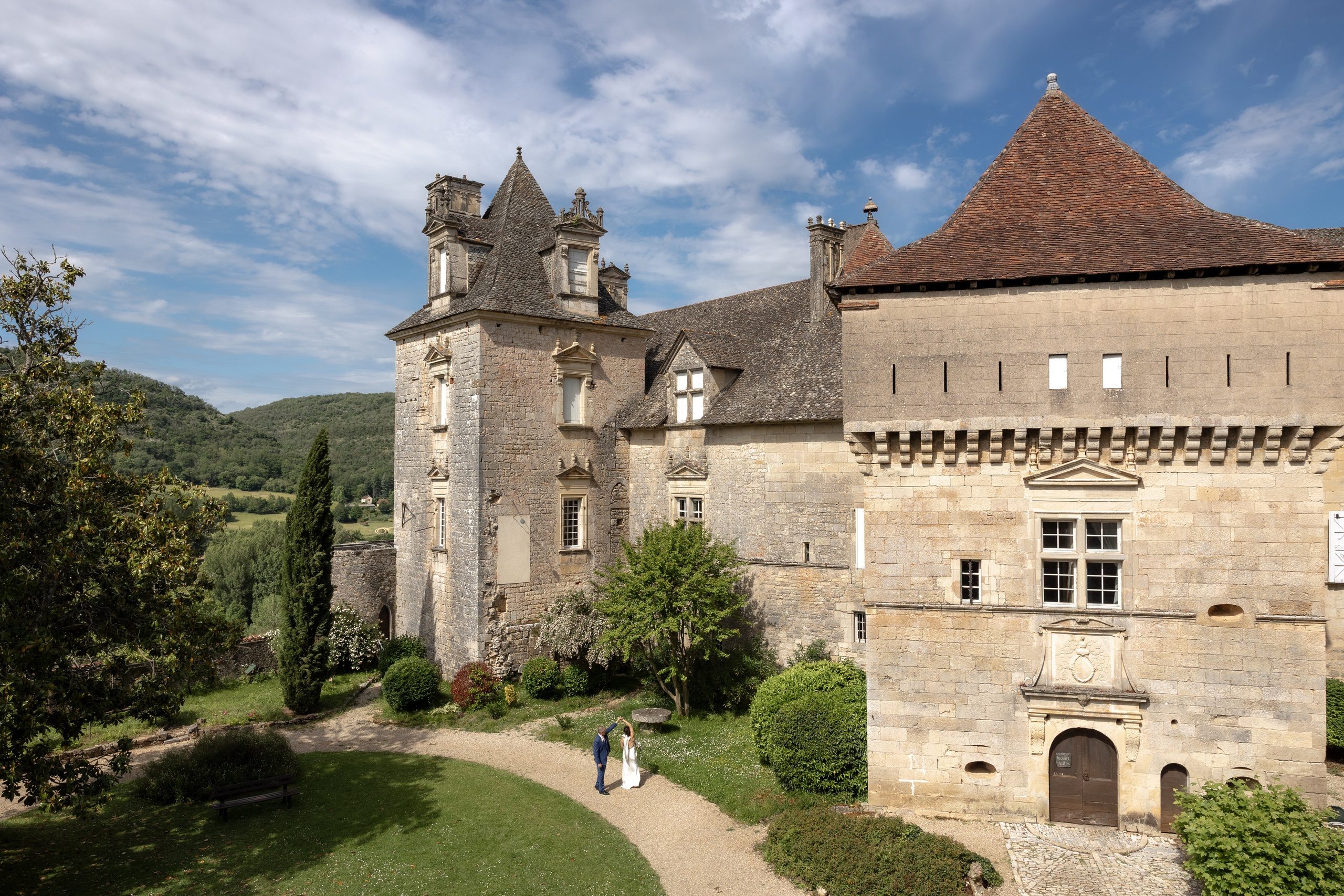 Elopement near Saint-Cirq-Lapopie. Crystal&Robert. Евгения Смирнова — Ваш фотограф в Тулузе и на юго-западе Франции