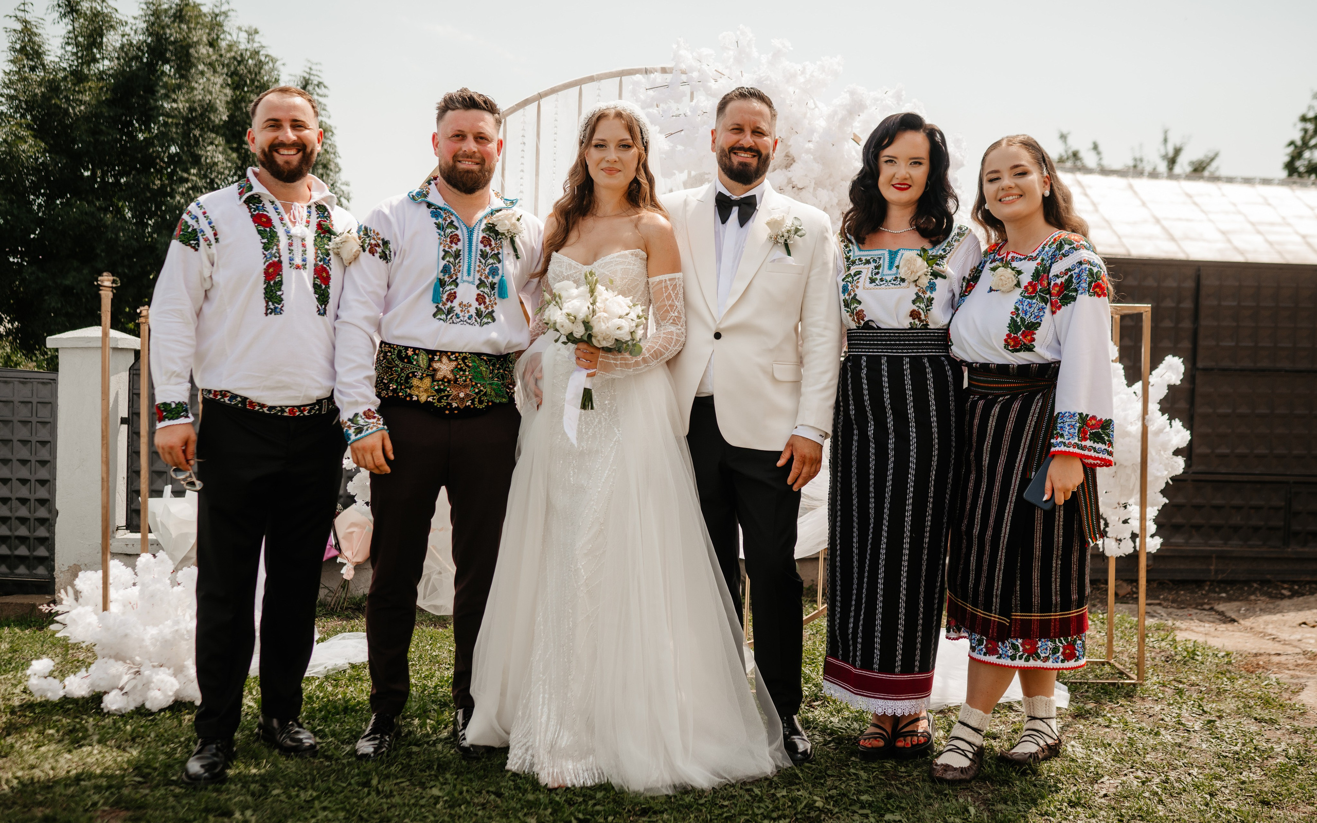 🤎 A d r i a n & A n c a — Wedding Day Preview. Wedding & Family Photographer