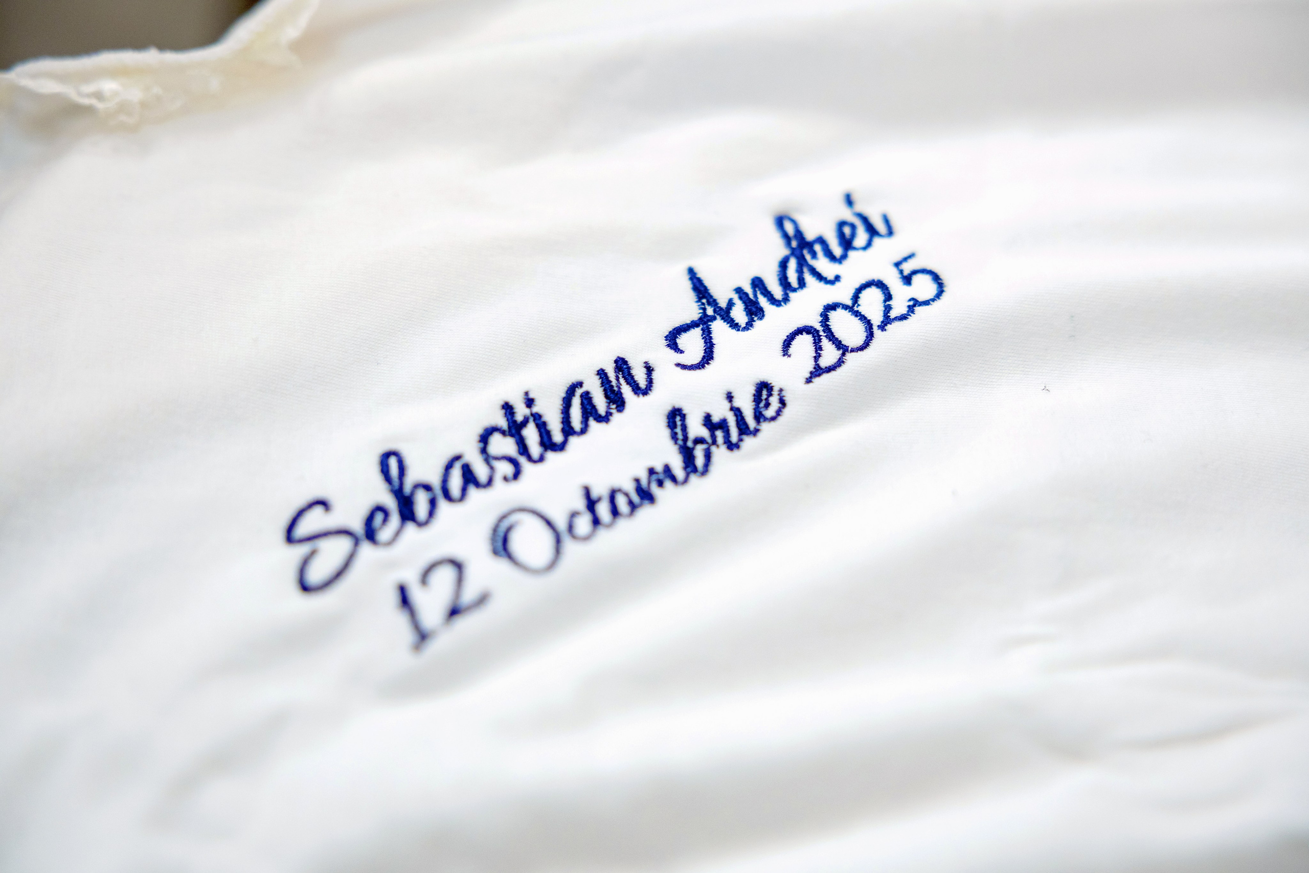 Andrei Sebastian. Moments By Gub