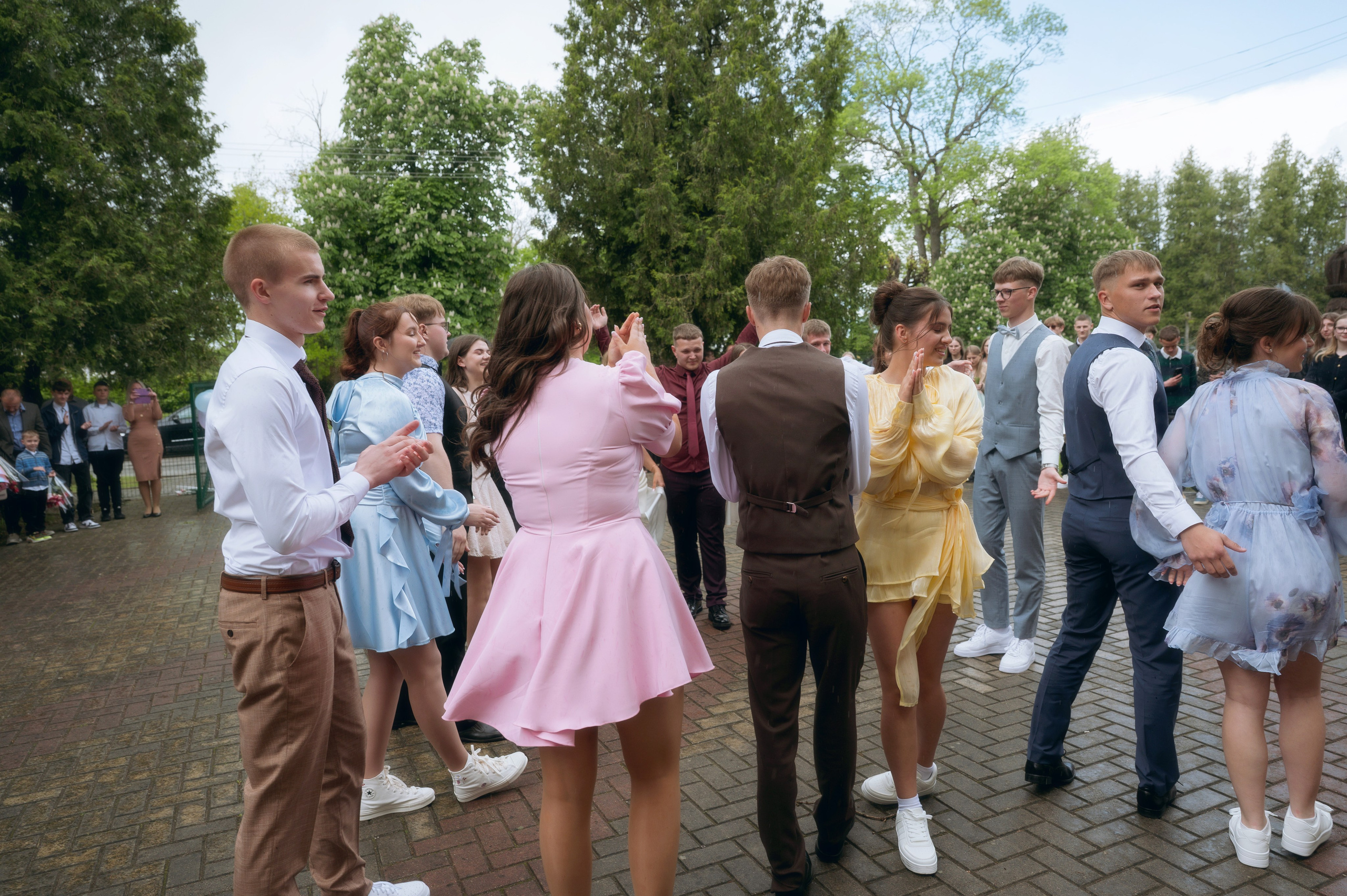 Paskutinis skambutis Joniškėlyje. Vestuvių fotografė Santa Jonuškė | Šiaulių apskritis, Panevėžio apskritis ir visa Lietuva