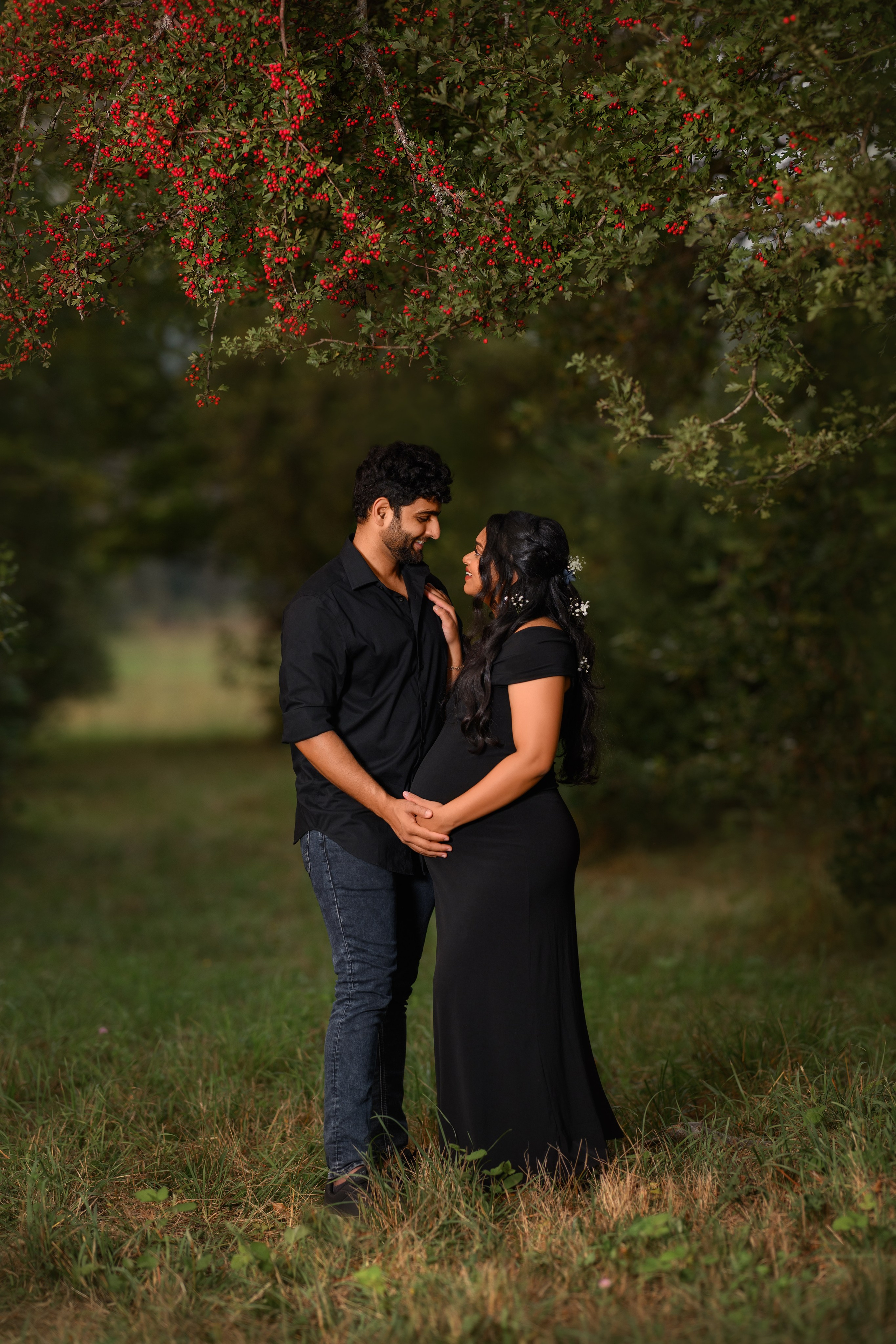 Grisha with her husband. Wedding & family photography in Seattle area. Helen Michelle photographer