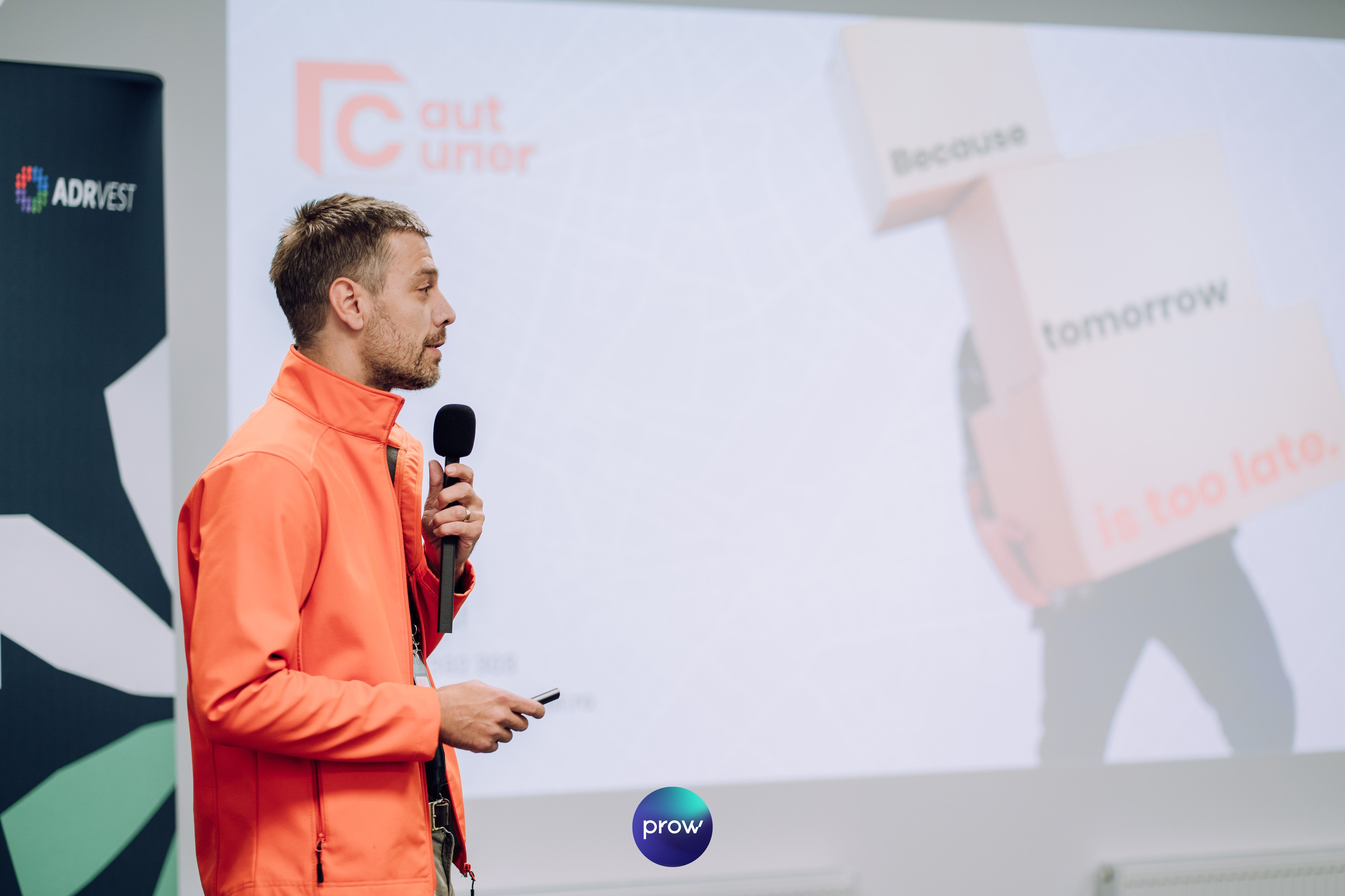 InVest DemoDay @ Cowork. Cozac Cristian Photographer