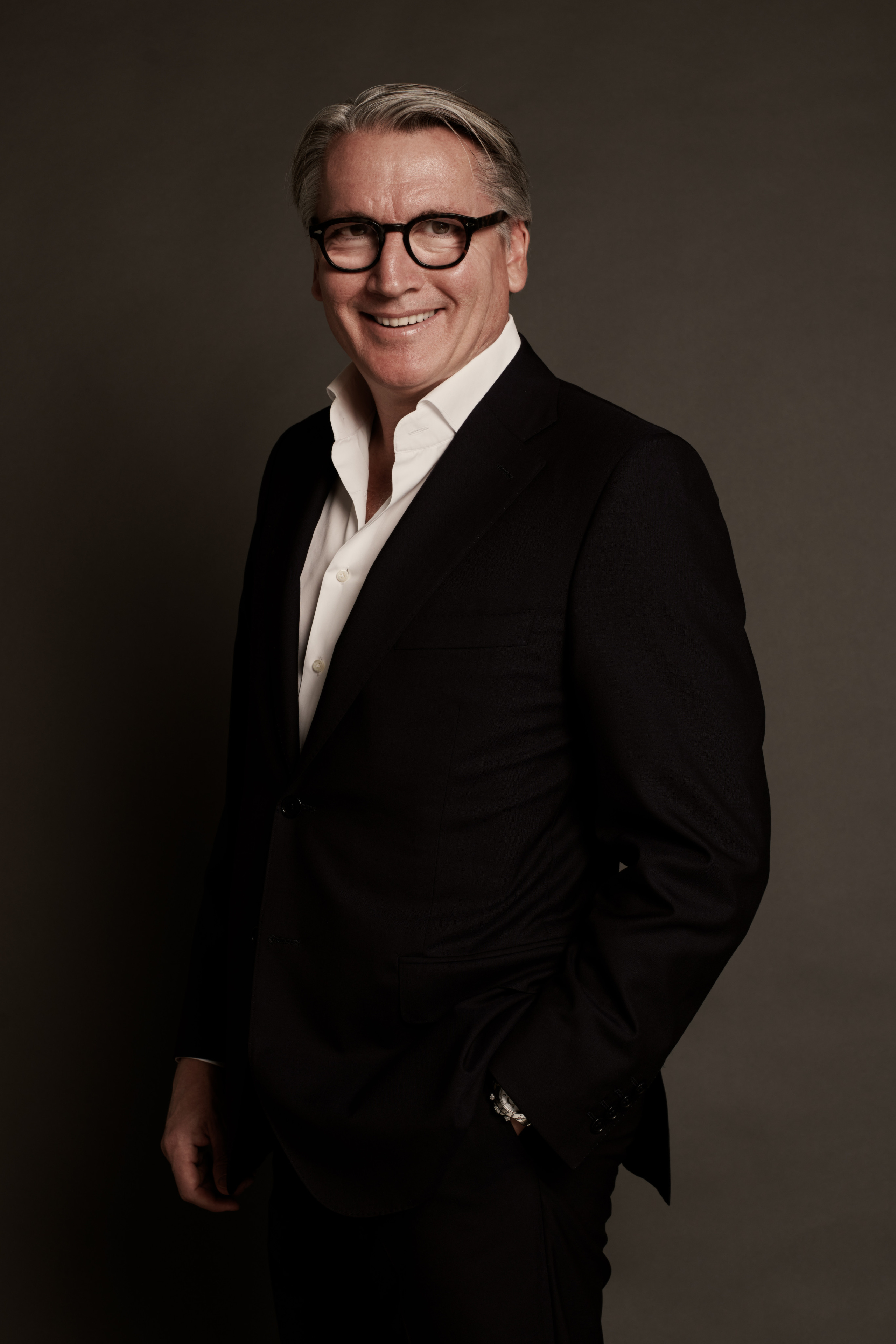 Bedrijfsfotografie van Senior Vice President in een fotostudio in Amsterdam