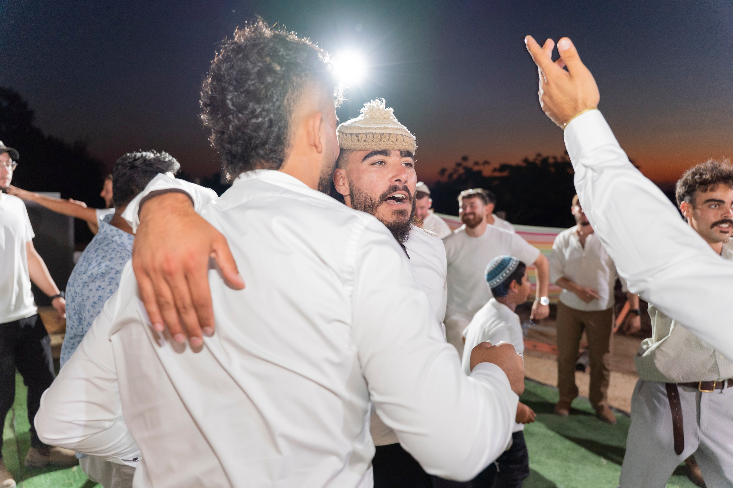 אביה ואחיה. יוסף מזרחי צילום חתונה, ברית וזוגיות. צלם מקצועי שאוהב להוציא אתכם הכי יפים ברגעים הכי מרגשים