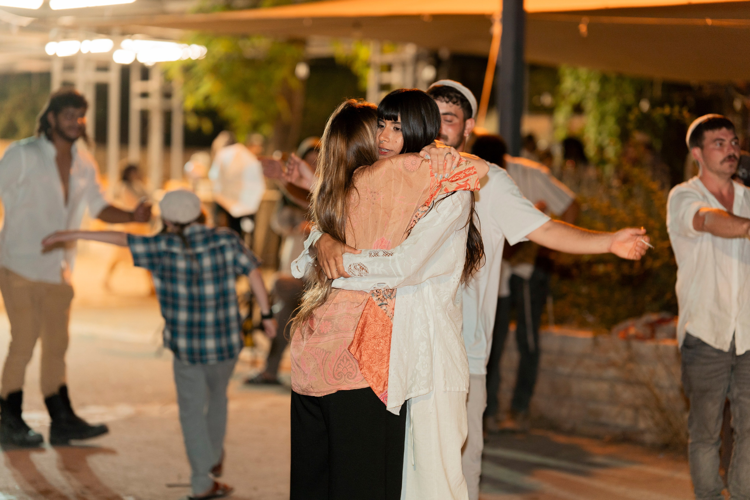 עדן ושלהבת. יוסף מזרחי צילום חתונה, ברית וזוגיות. צלם מקצועי שאוהב להוציא אתכם הכי יפים ברגעים הכי מרגשים