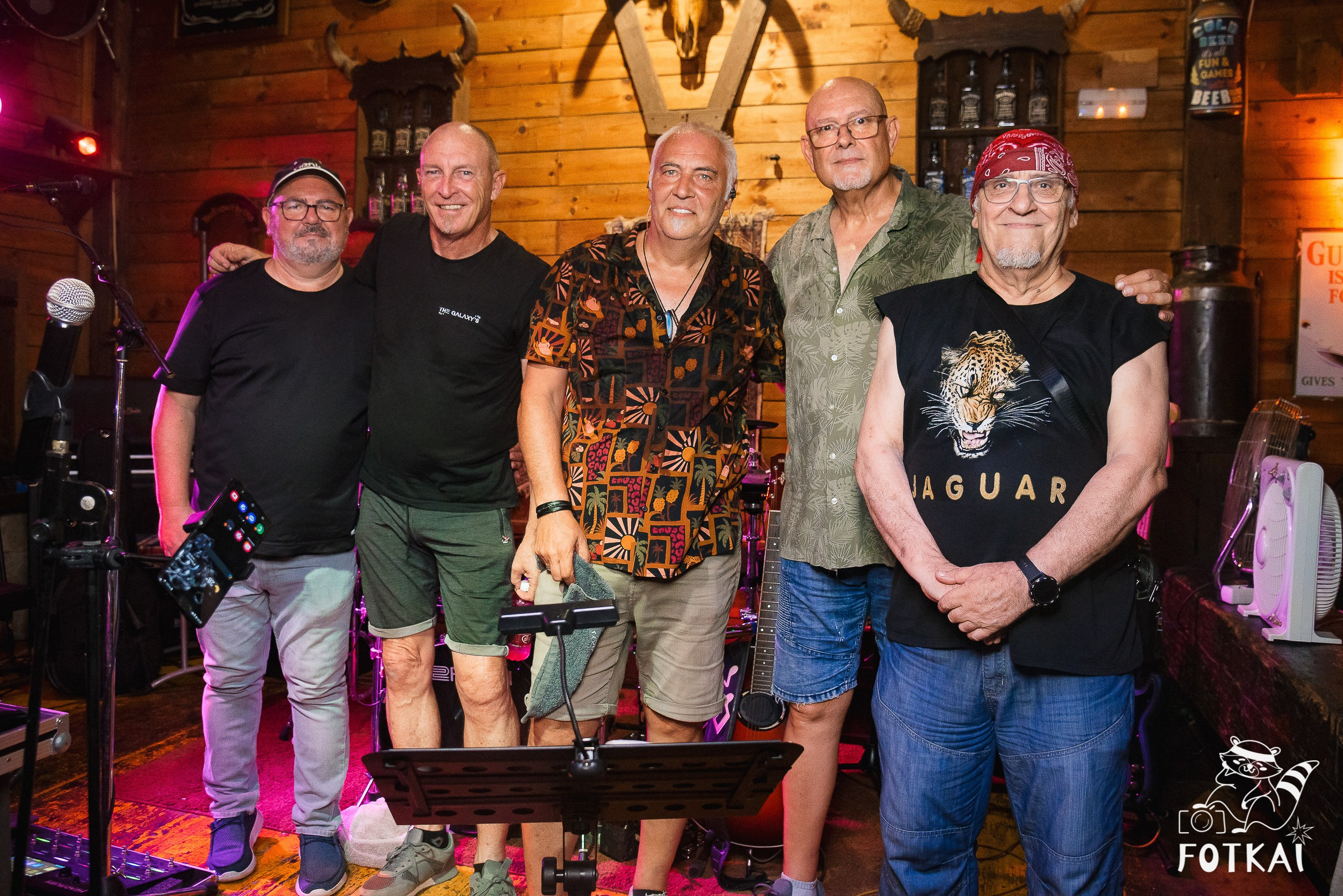 Reportaje fotográfico de FOTKAI | Cafe Bar El Paso | Torrevieja, España, 5 de julio de 2025