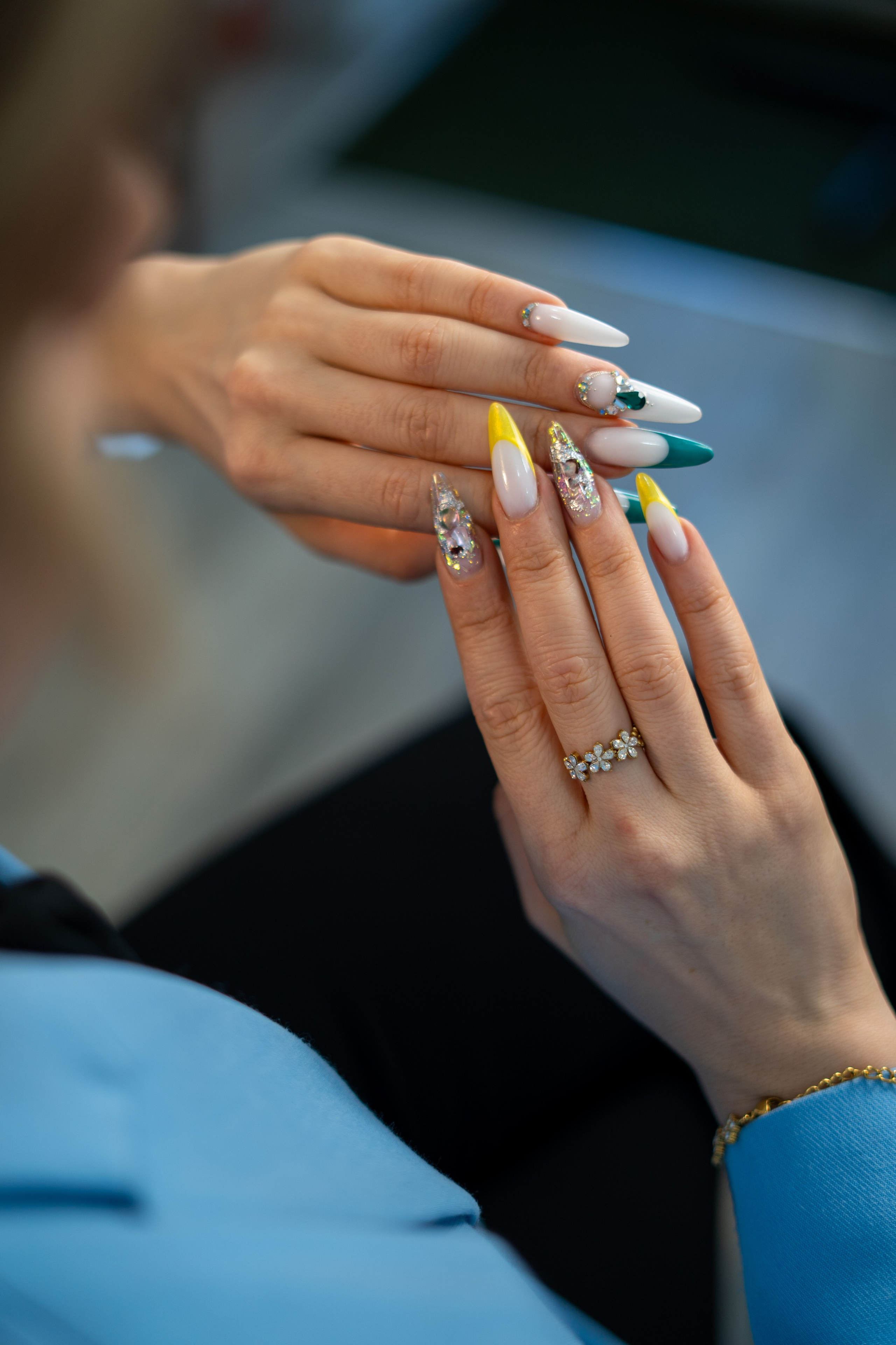 Nina Petrasco. Frames by Giovani Braga