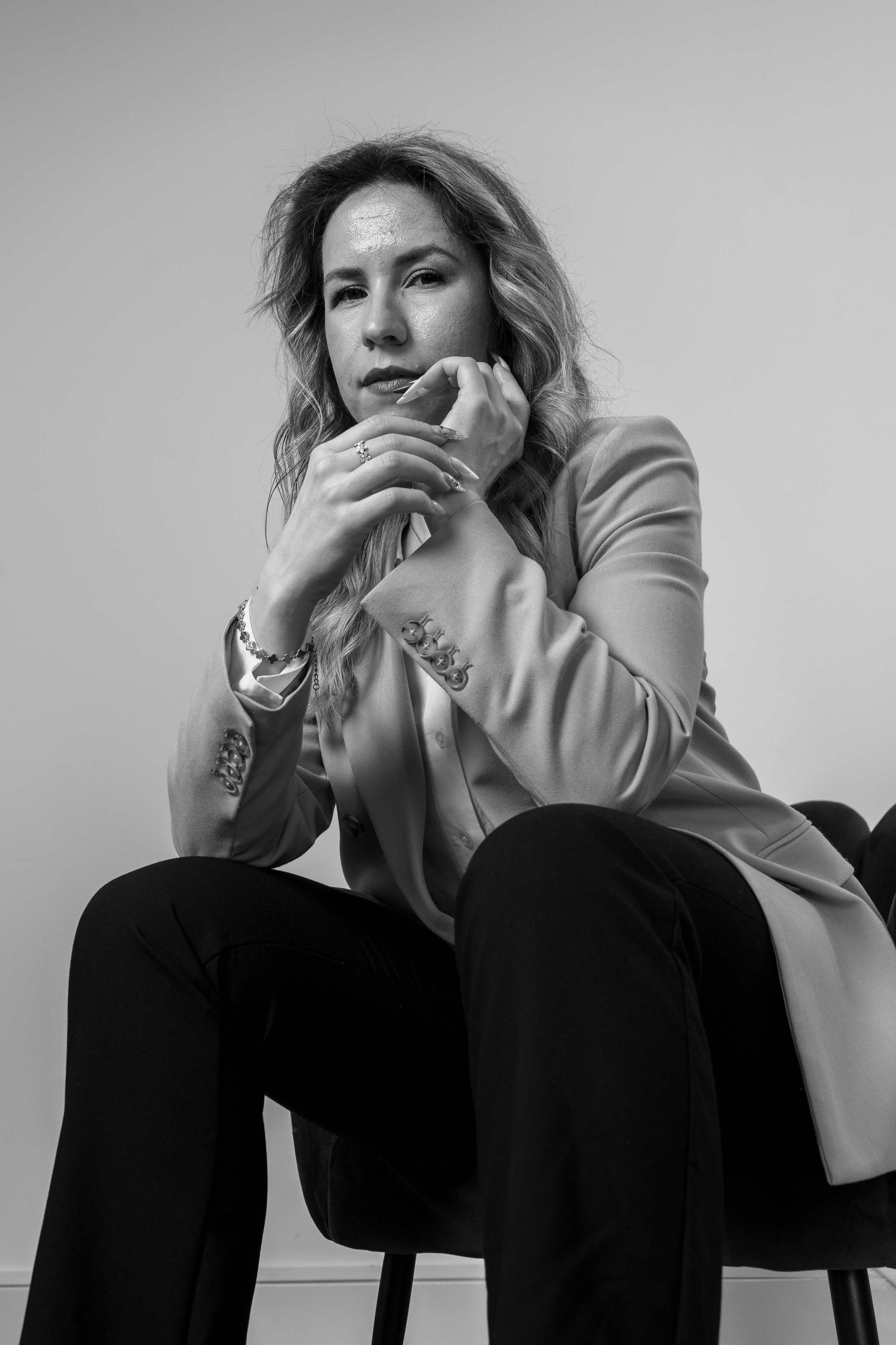 Nina Petrasco. Frames by Giovani Braga