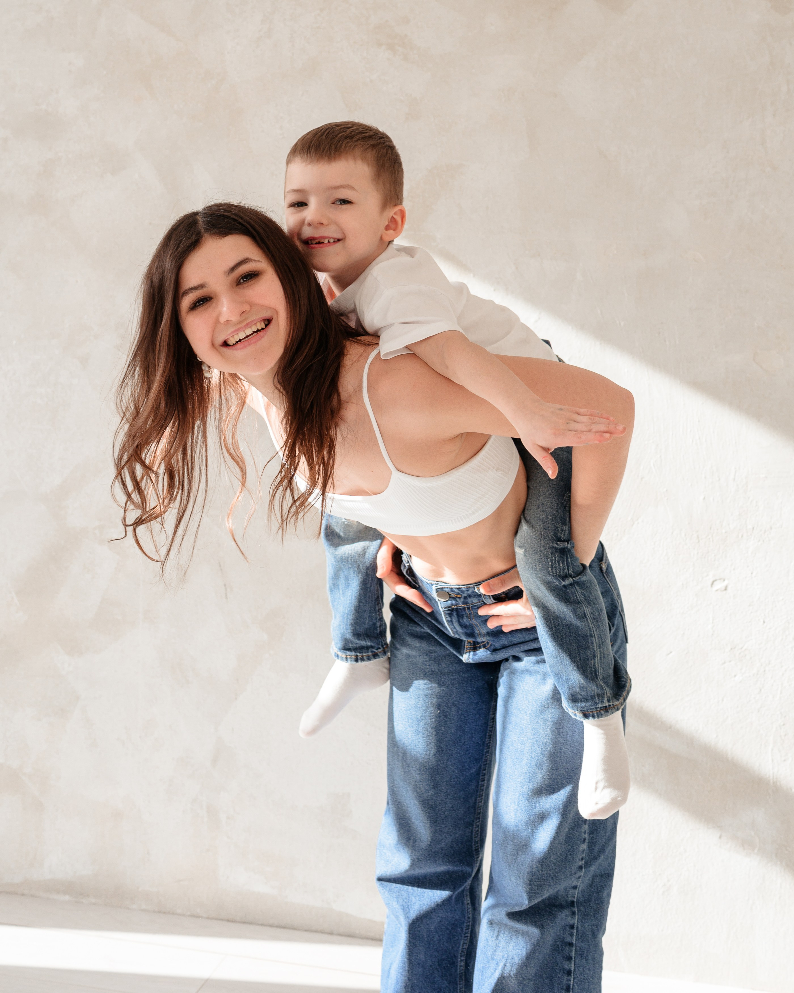 Jelena Family 07.03.26. Jelizaveta Gross - reportaaži- ja portreefotograaf Narvas