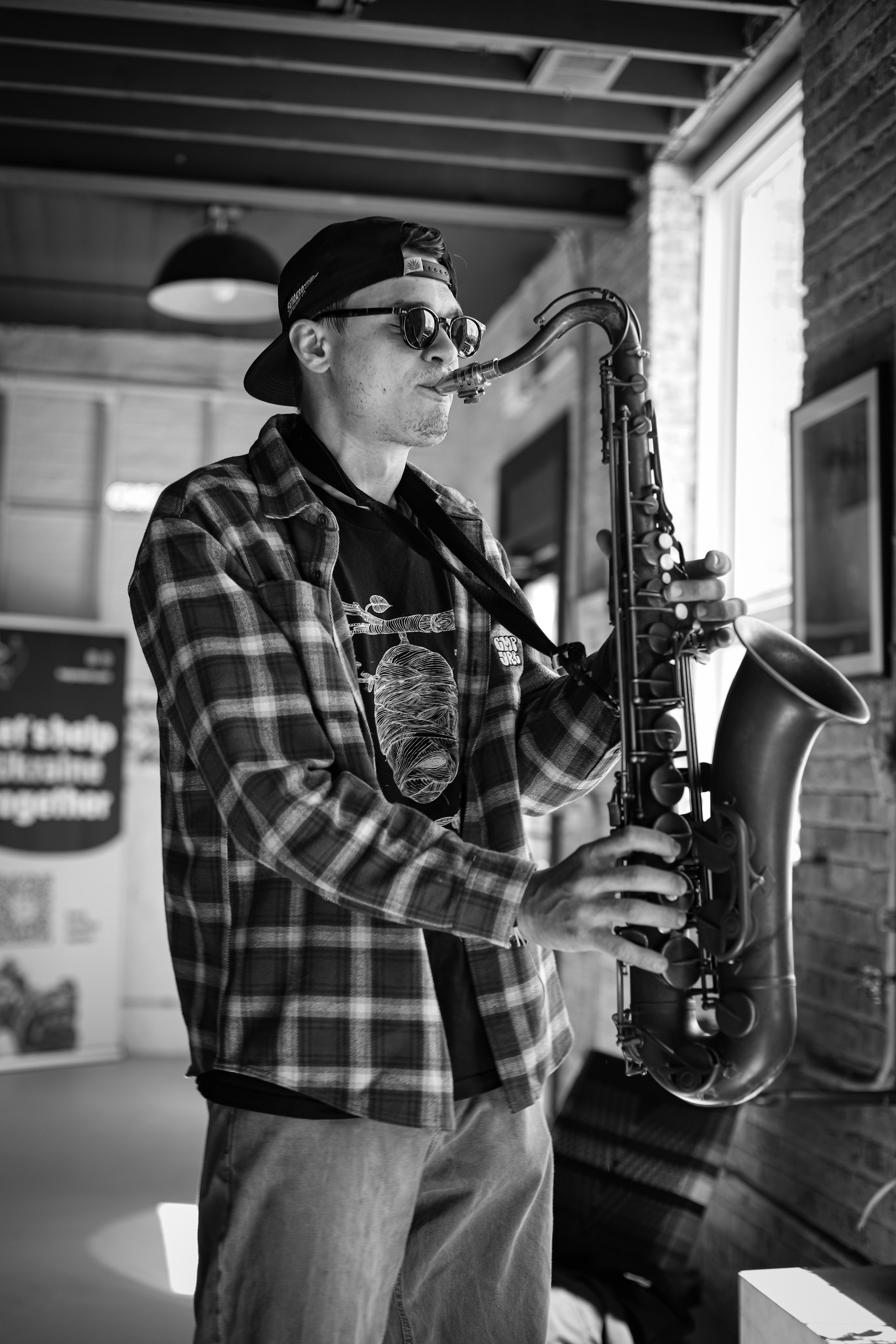 Пляшки для перемоги. VALERIIA VIUNOVA individual shooting\love story\event\brand