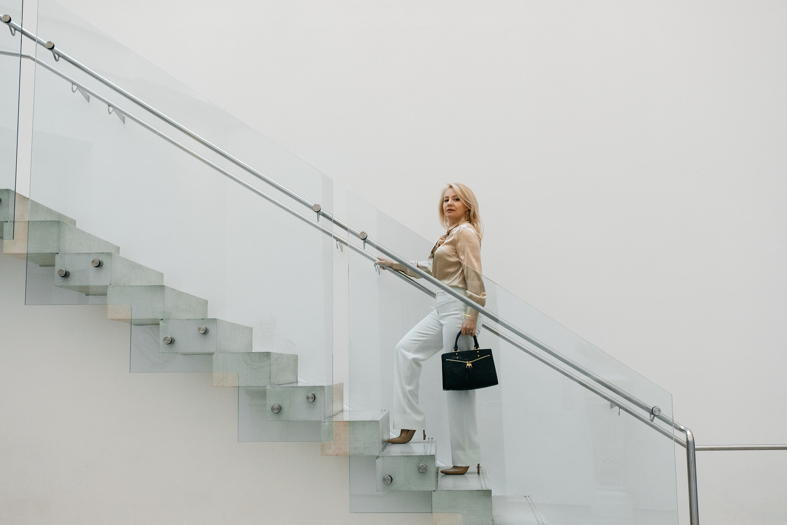 White Fashion. Fashion and portrait photographer in London Roman Pilipenko