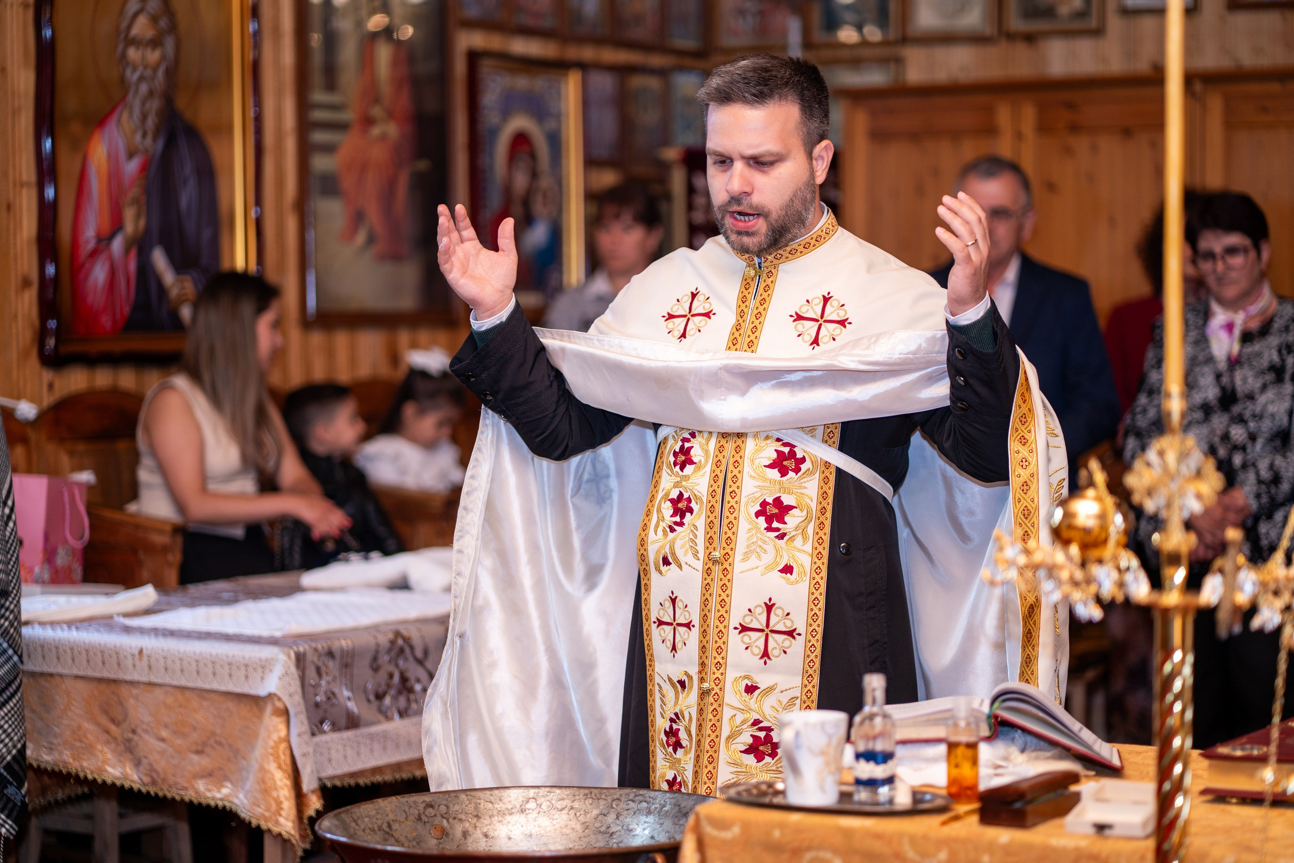 BOTEZ - PRIMUL ZÂMBET