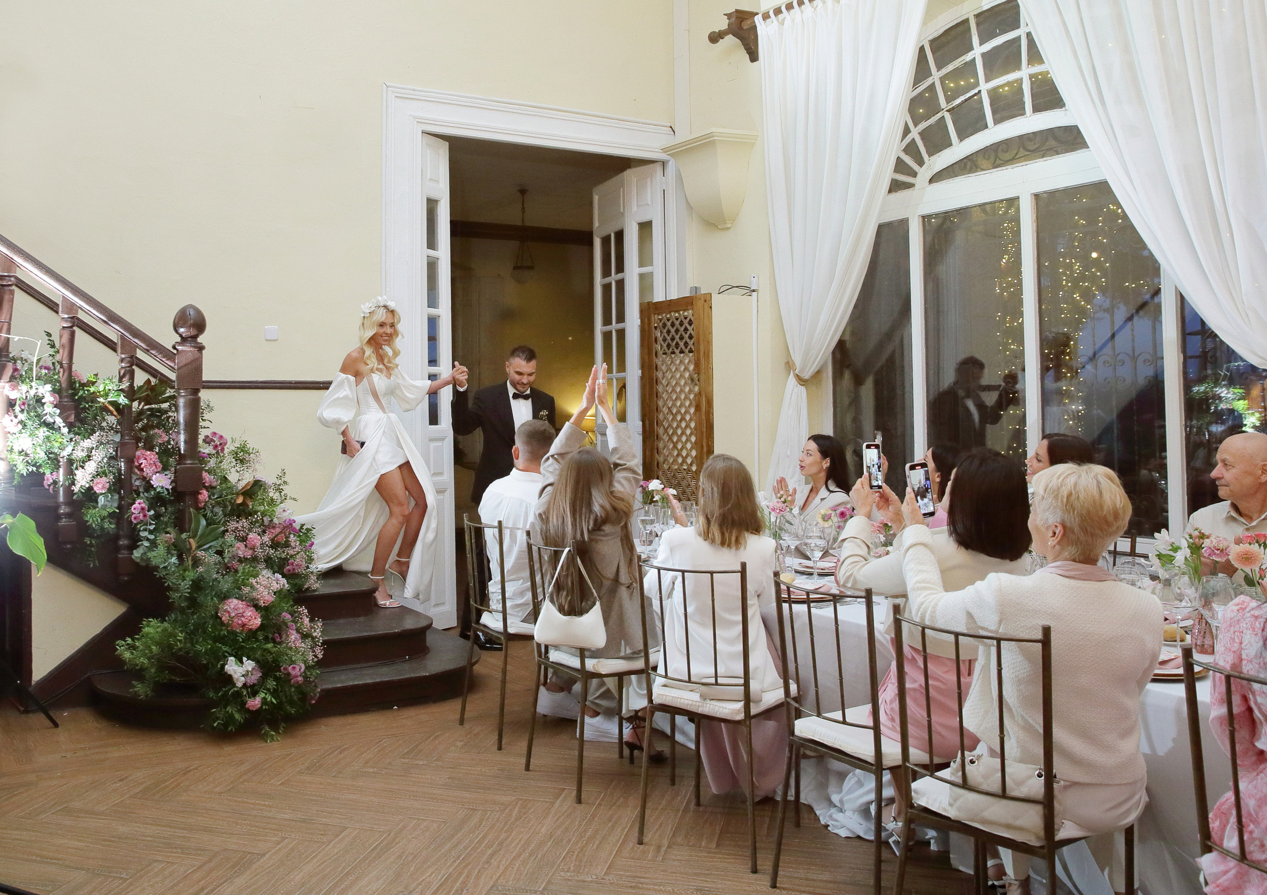 Madrid. Finca El Gasco. Luxury wedding, portrait, family photographer over Europe