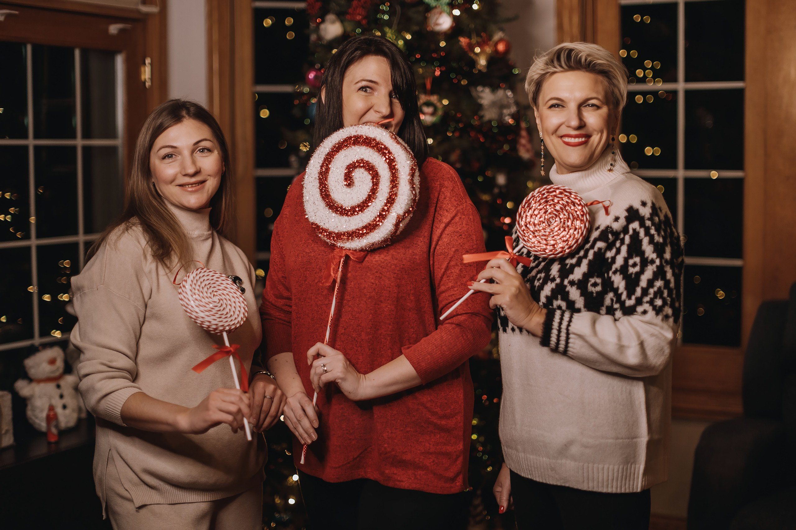 25.11.2023 Christmas Photoshoot 2. Wedding family event photographer in Chicago Nick Yushevich