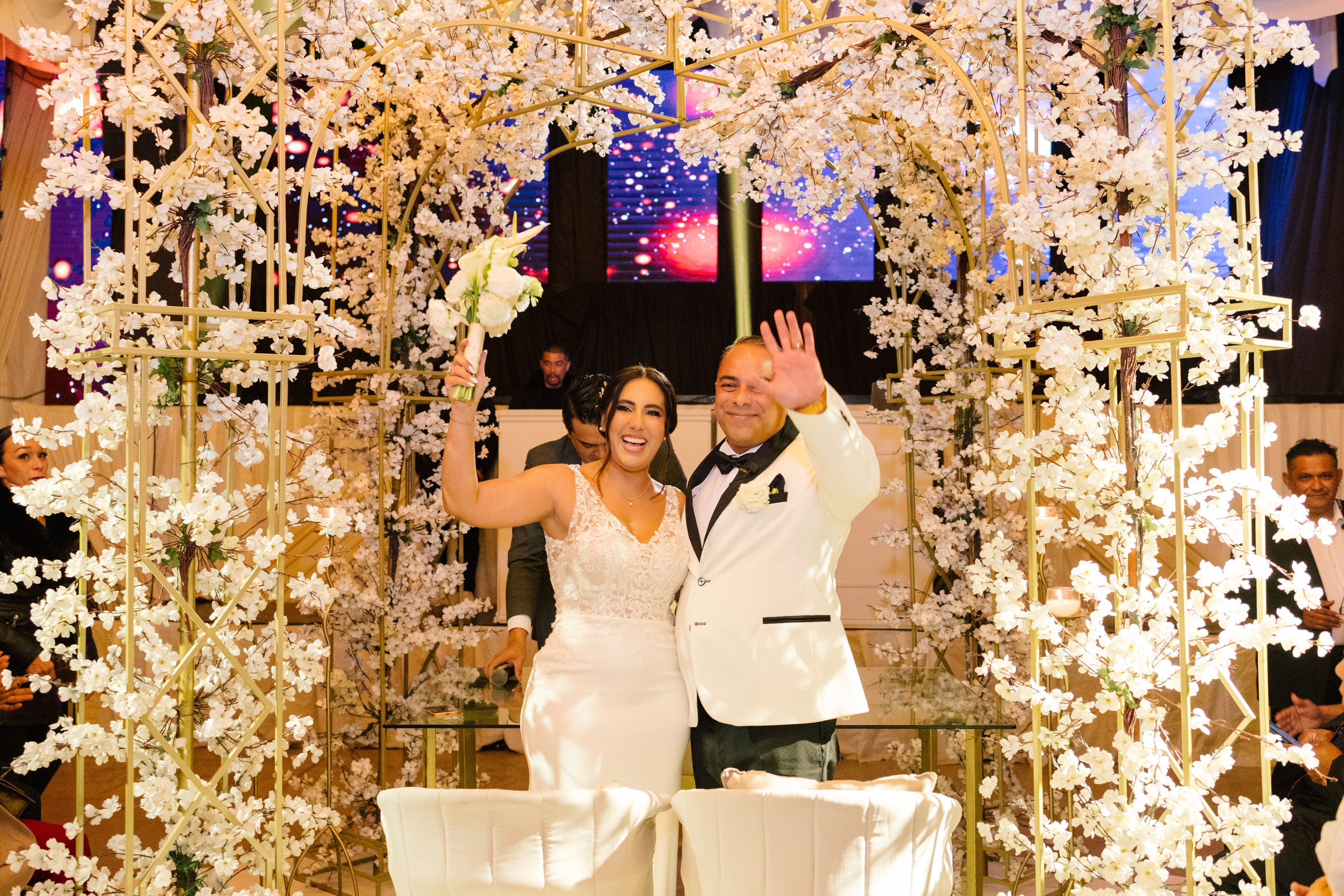 Alejandra y Salvador. Principal