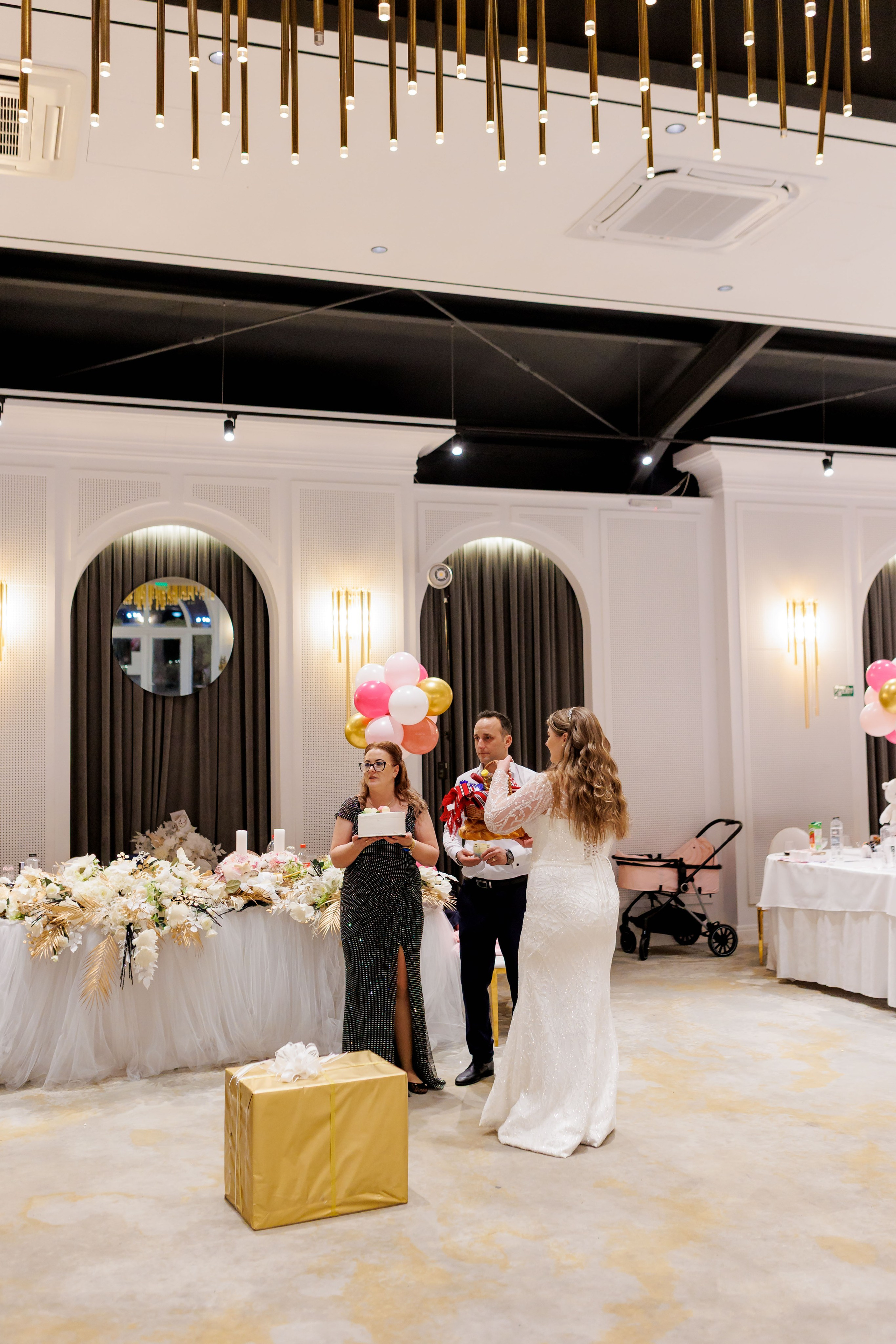 Povestea voastră, regizată de noi |Cristi Turculet Videograf Nuntă Suceava | wedding highlight. Servicii foto-video profesionale, pentru momente de neuitat