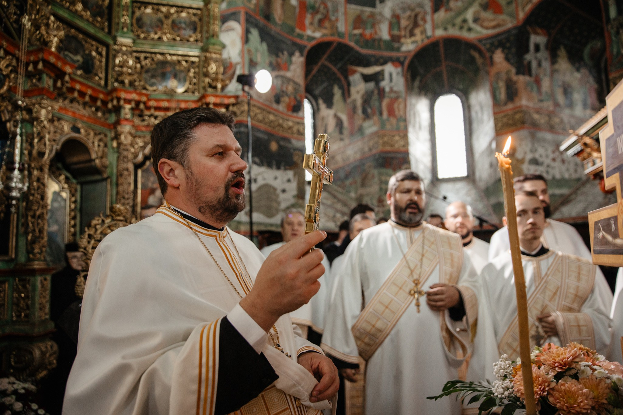 Nunta de Poveste la Sucevița: Cristi și Andreea. Servicii foto-video profesionale, pentru momente de neuitat