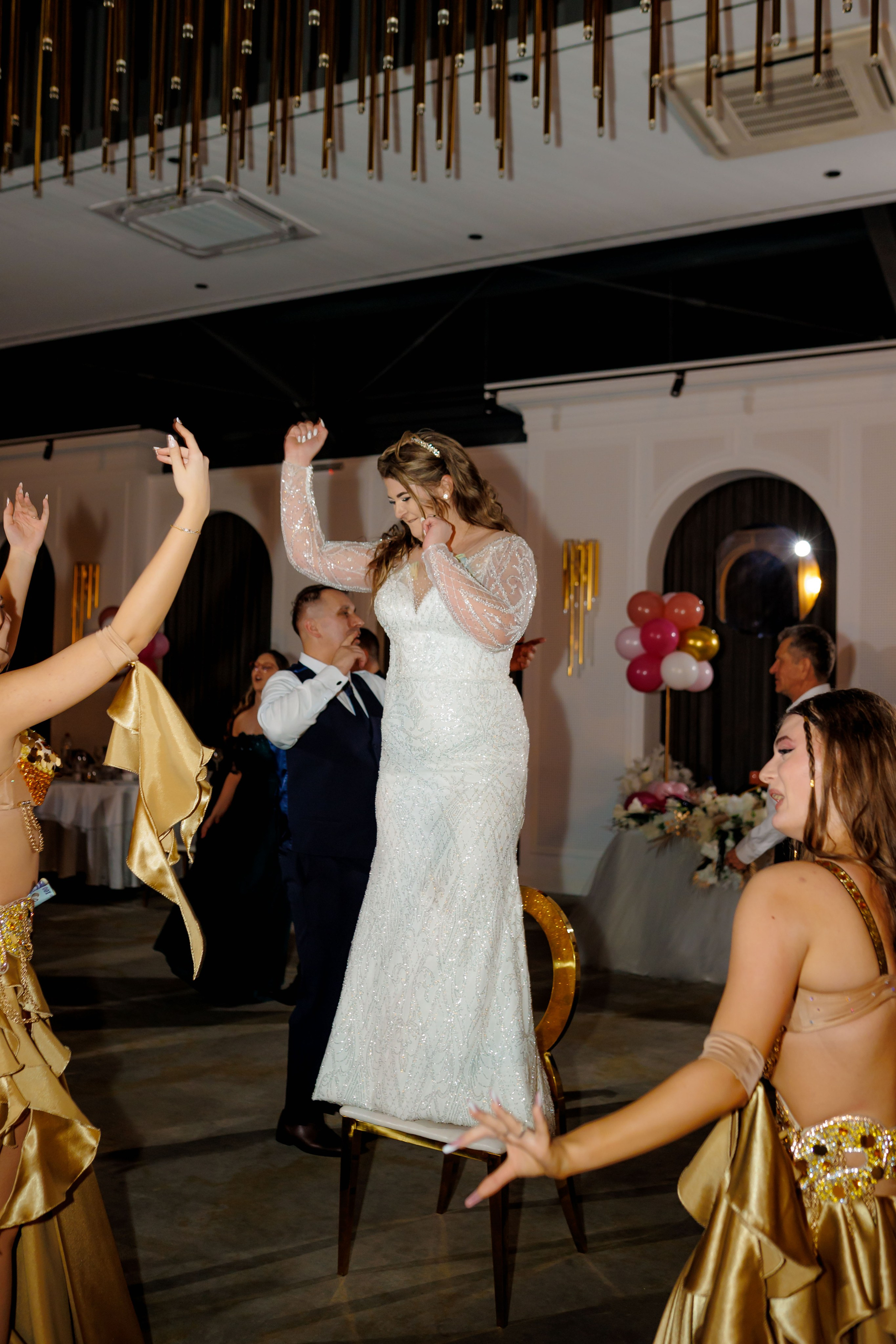 Povestea voastră, regizată de noi |Cristi Turculet Videograf Nuntă Suceava | wedding highlight. Servicii foto-video profesionale, pentru momente de neuitat