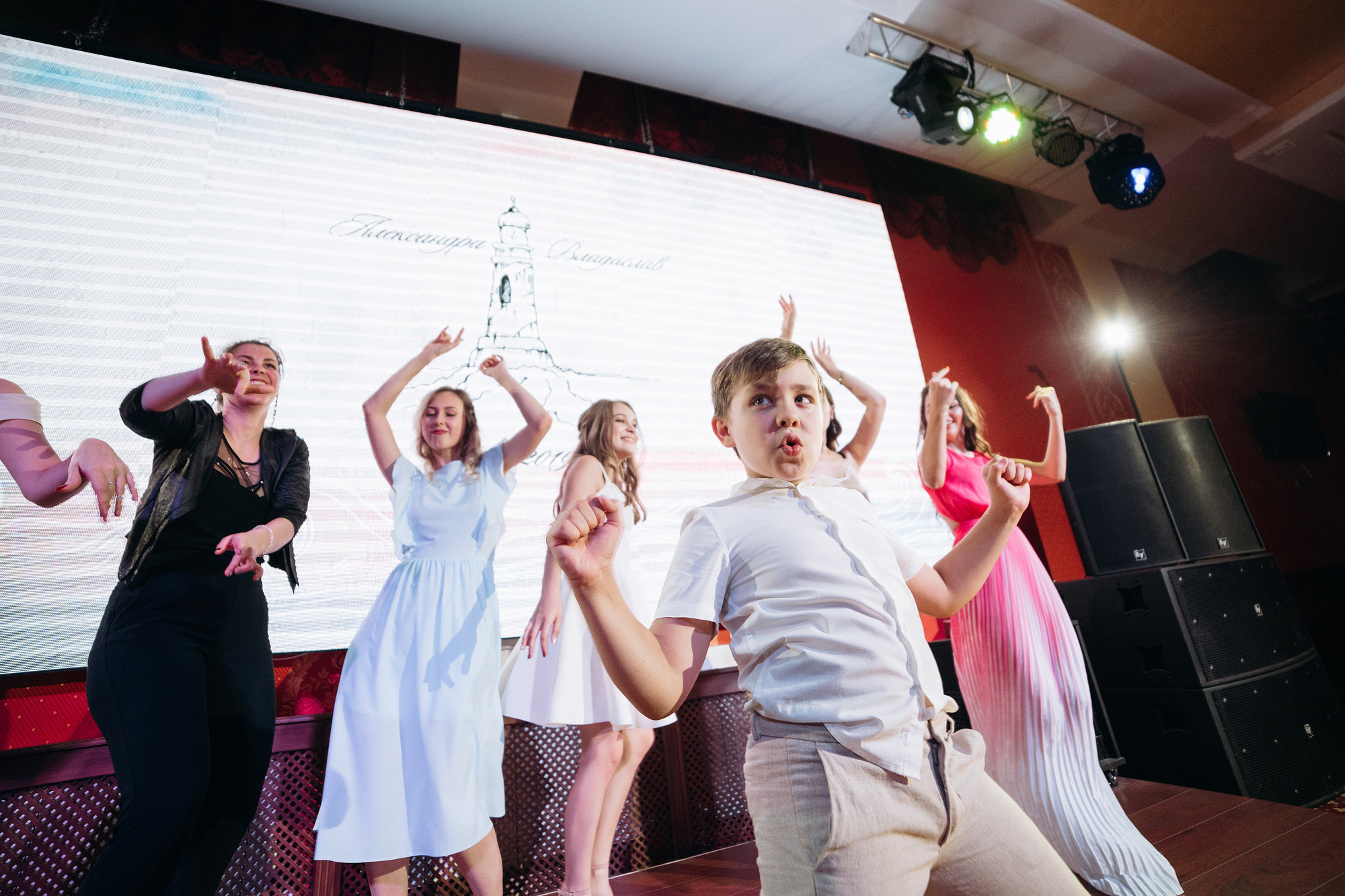 Свадьба и венчание в Крыму. Свадебный и семейный фотограф Алексей Попов. Штутгарт, Германия