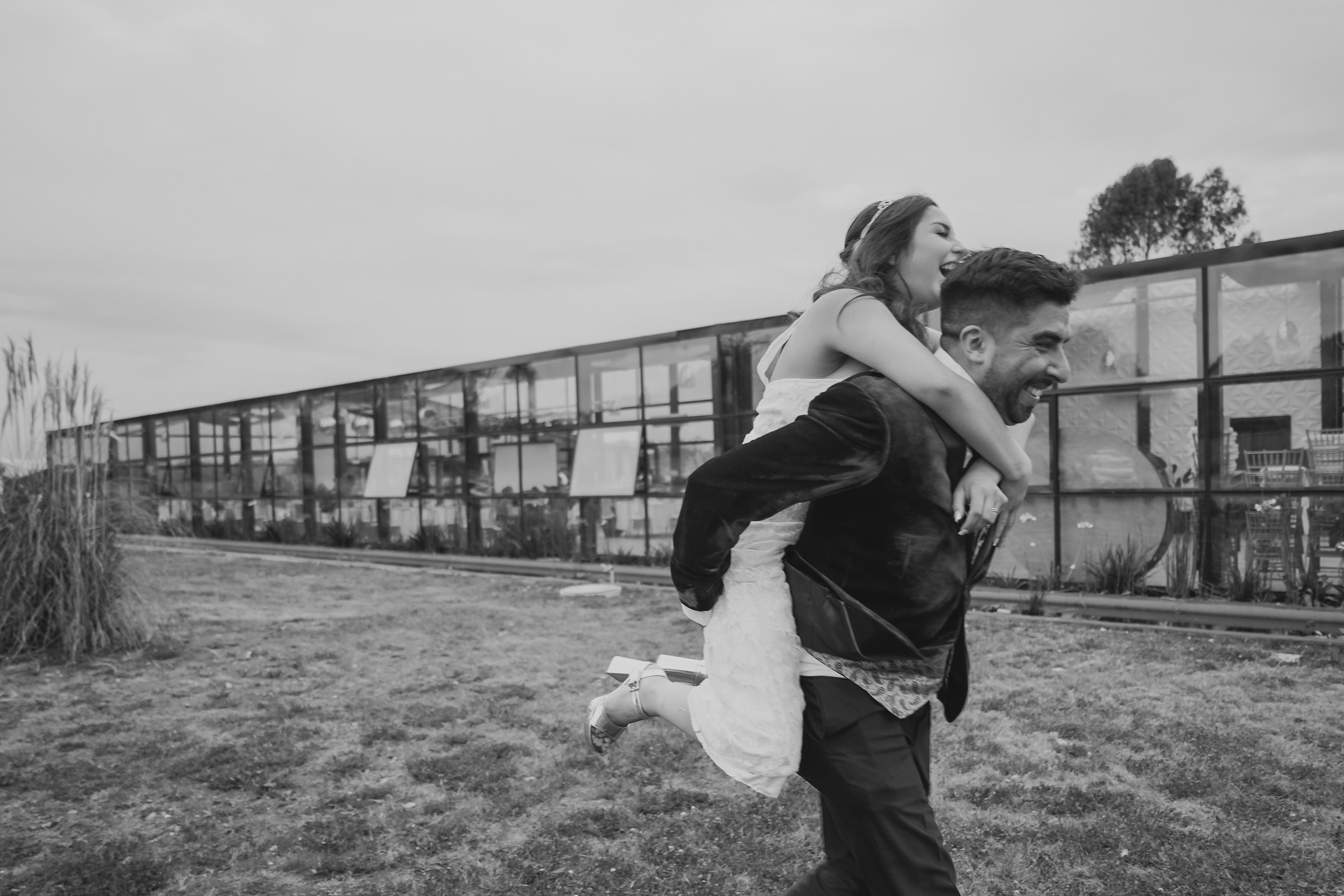 Fotógrafa documental de matrimonios en Osorno, Puerto Varas y alrededores · Marcela Angulo