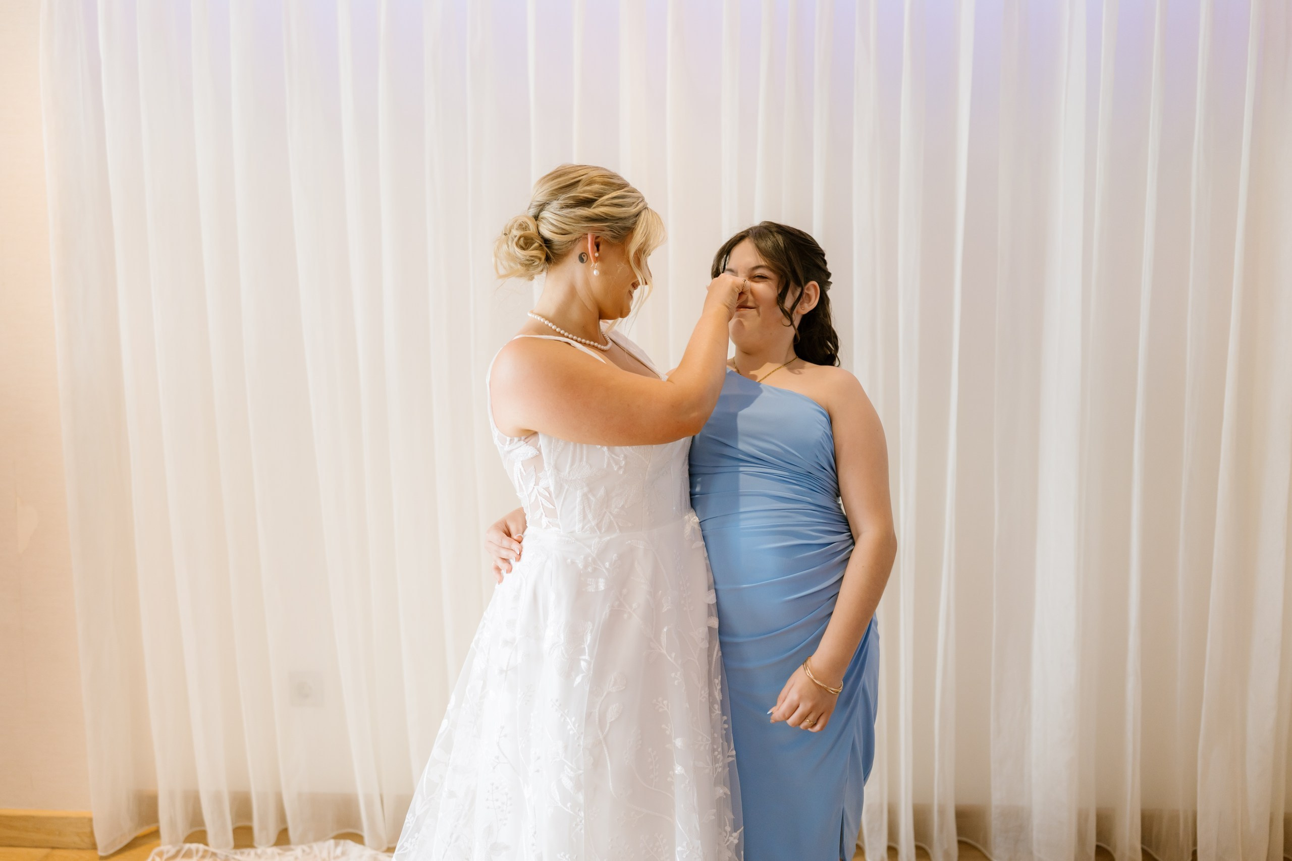 Ethan & Alyshia. Female Photographer in Bali