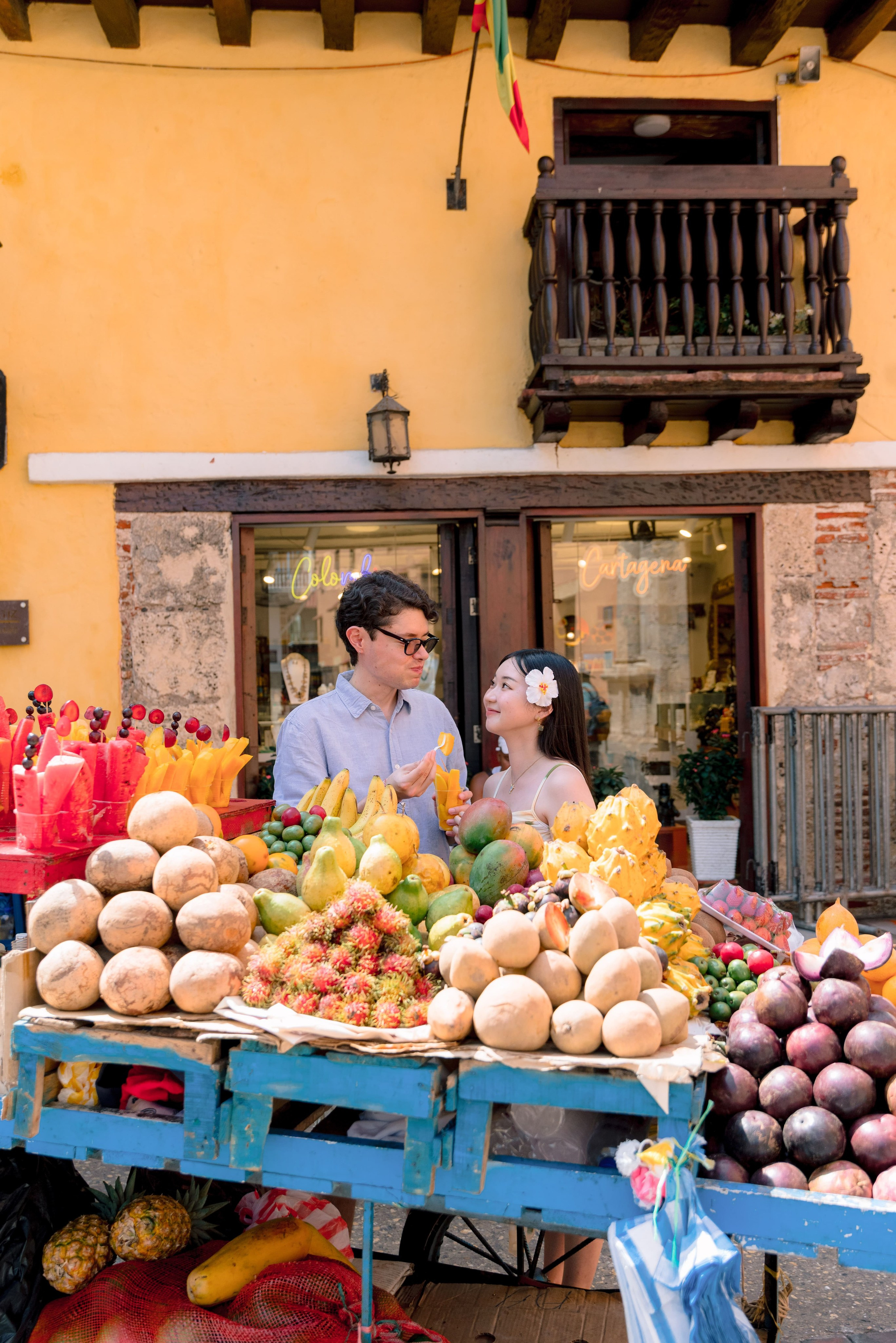 Preboda destino en Cartagena | Sesión romántica Colombia – Japón. Fotógrafos de bodas en Barranquilla, Cartagena y Santa Marta | BanderArt
