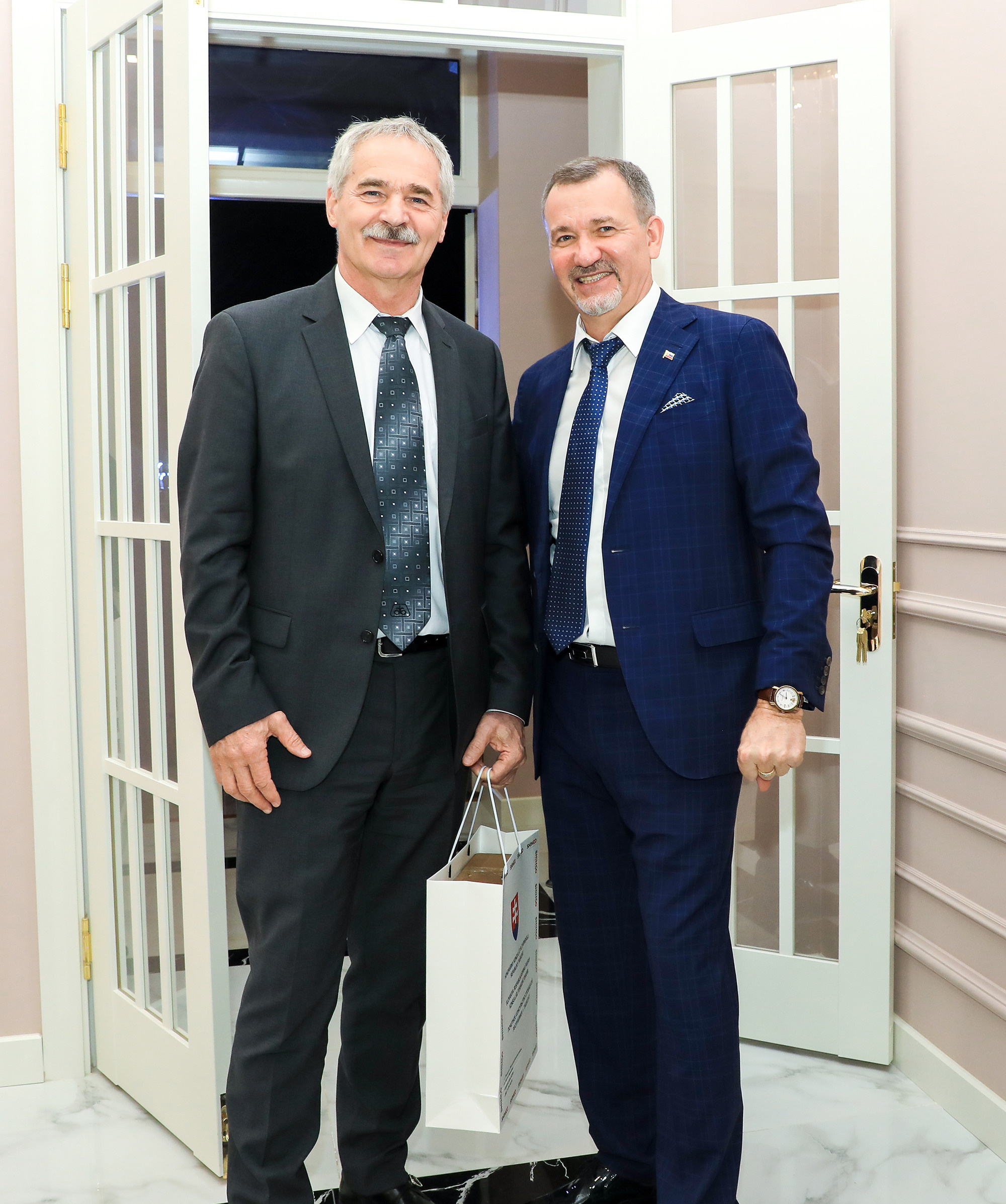 Открытие консульства Словакии. Семейный, детский, репортажный фотограф в Ташкенте Елена Аллабергенова