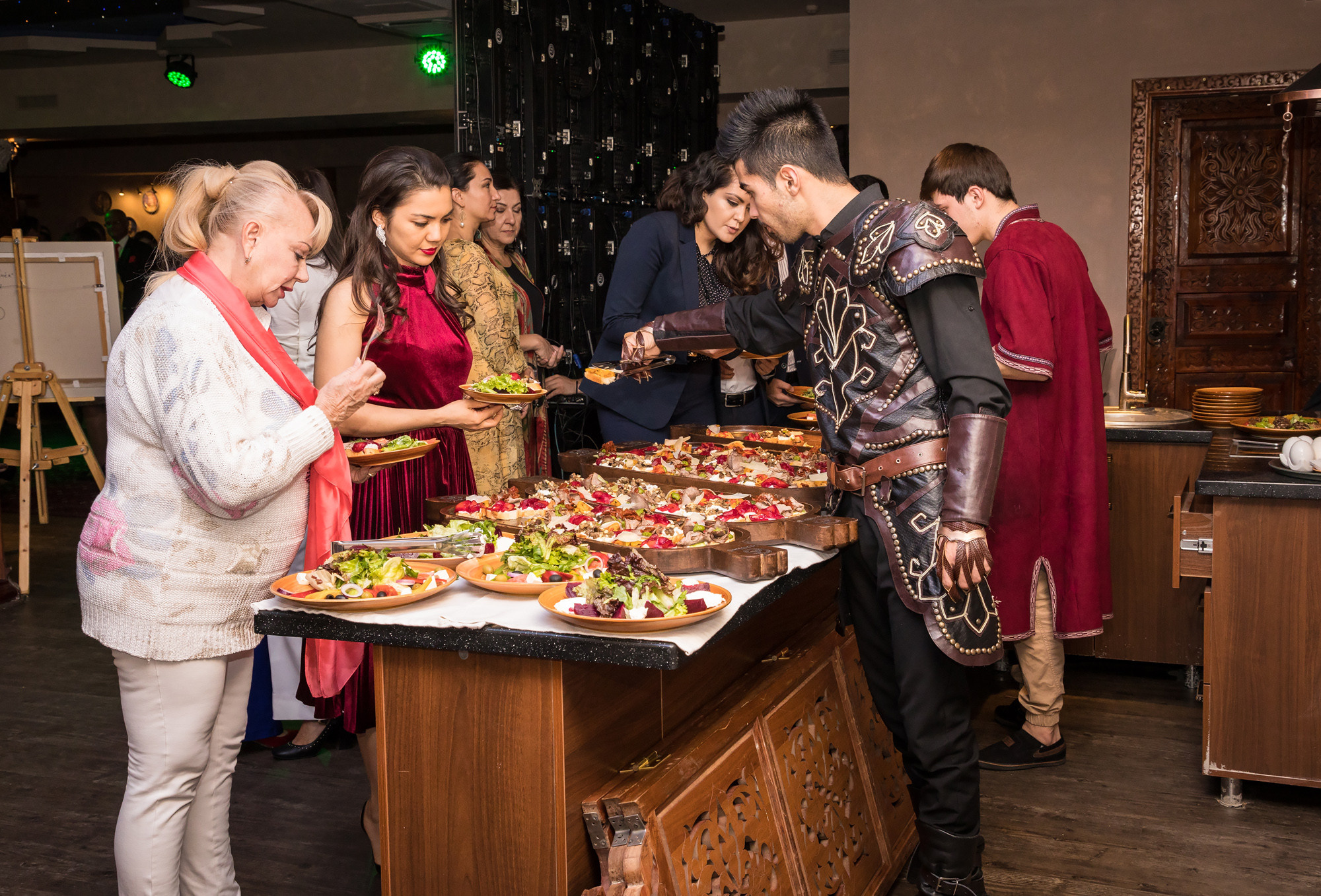 Презентация нового журнала Визит Узбекистан. Семейный, детский, репортажный фотограф в Ташкенте Елена Аллабергенова