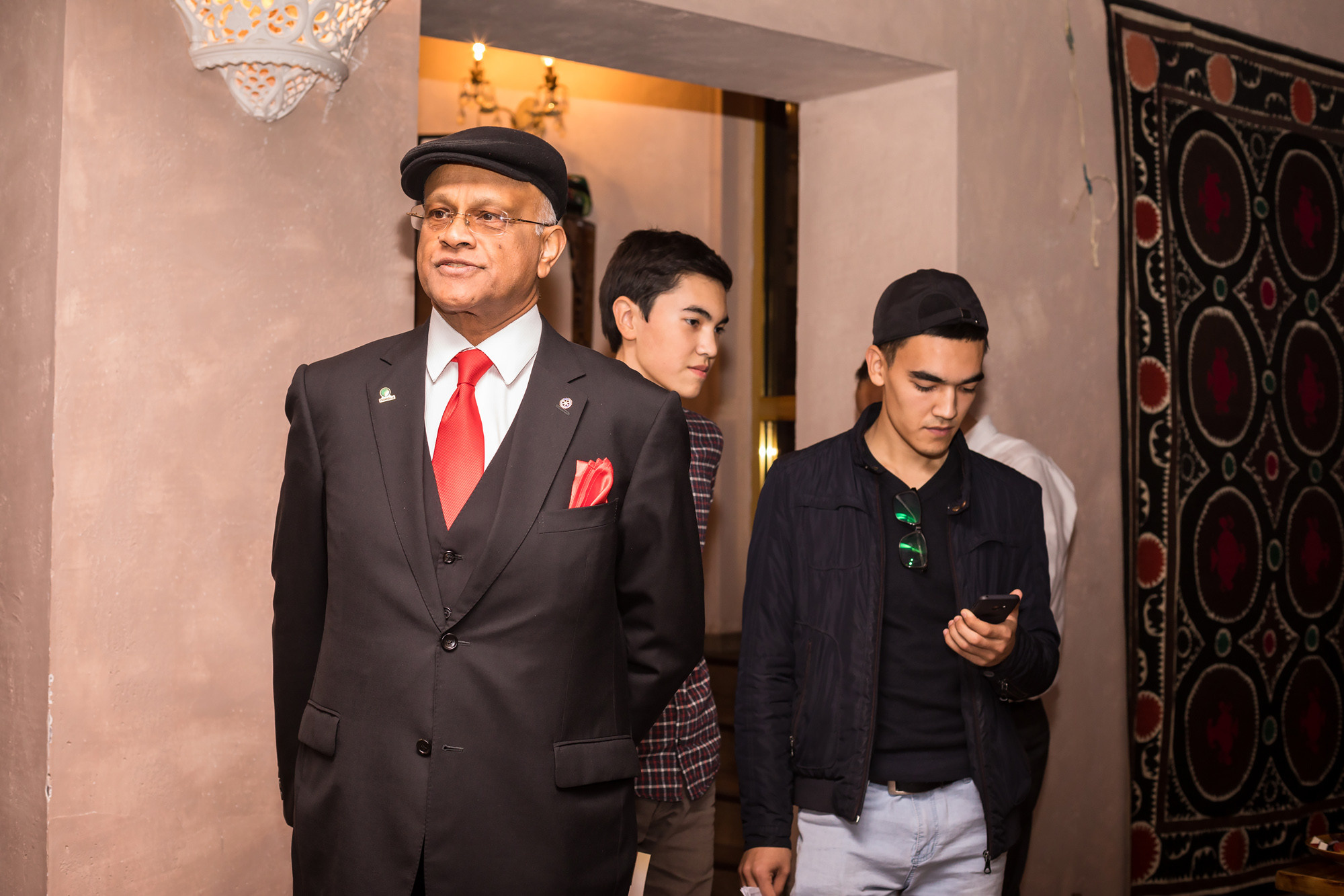 Презентация нового журнала Визит Узбекистан. Семейный, детский, репортажный фотограф в Ташкенте Елена Аллабергенова