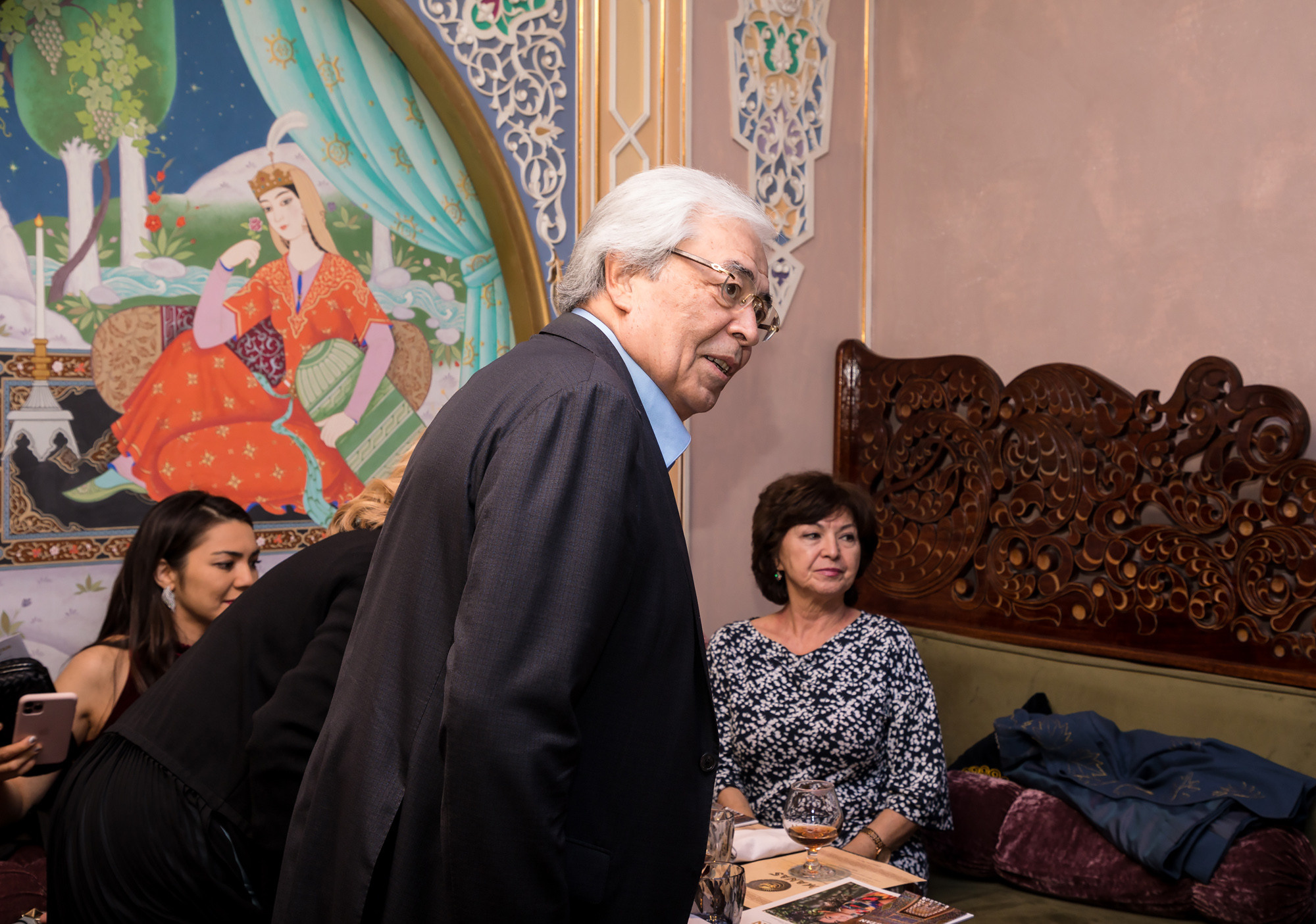 Презентация нового журнала Визит Узбекистан. Семейный, детский, репортажный фотограф в Ташкенте Елена Аллабергенова