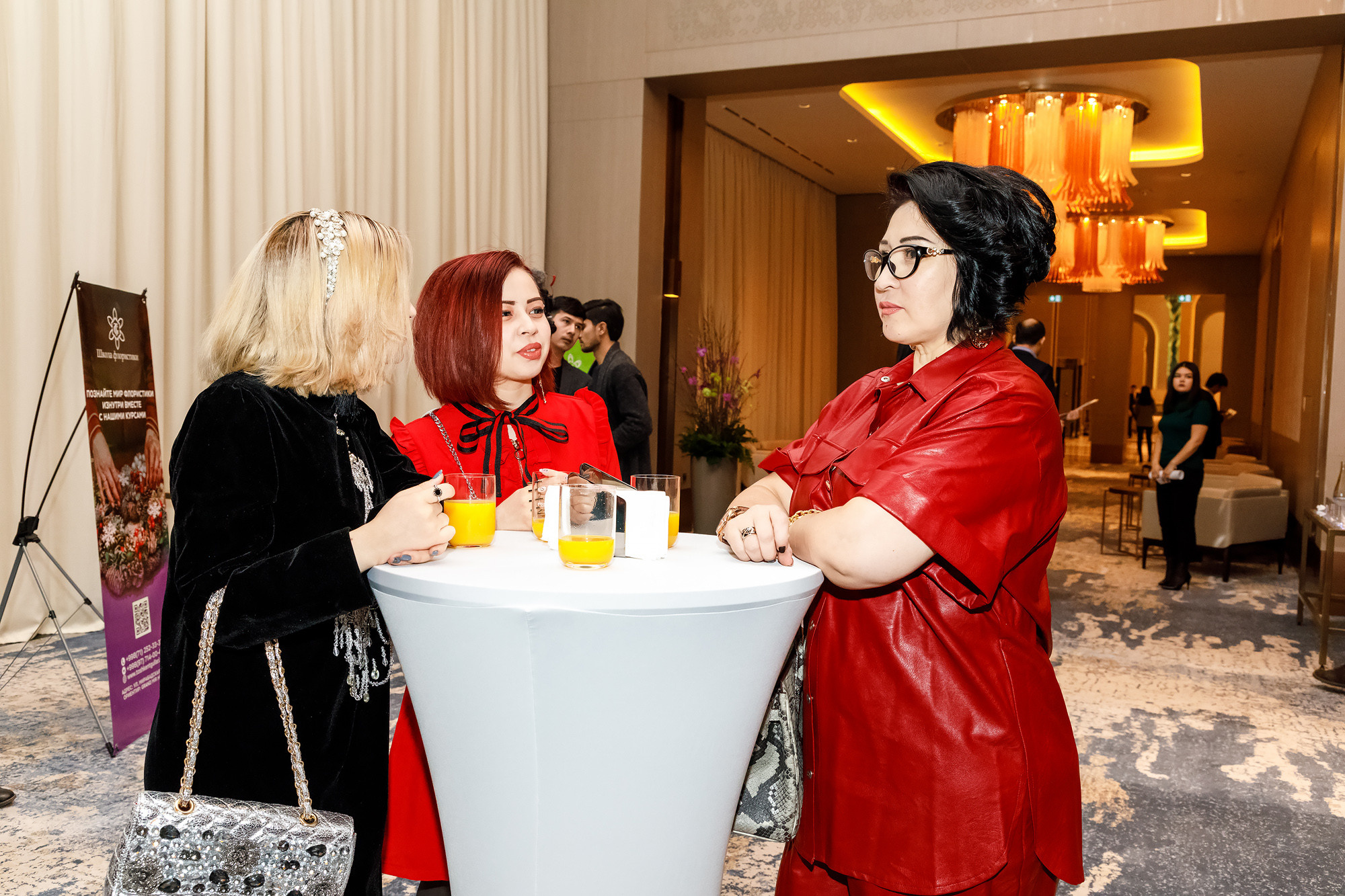 Презентация очередного выпуска журнала Визит Узбекистан. Семейный, детский, репортажный фотограф в Ташкенте Елена Аллабергенова