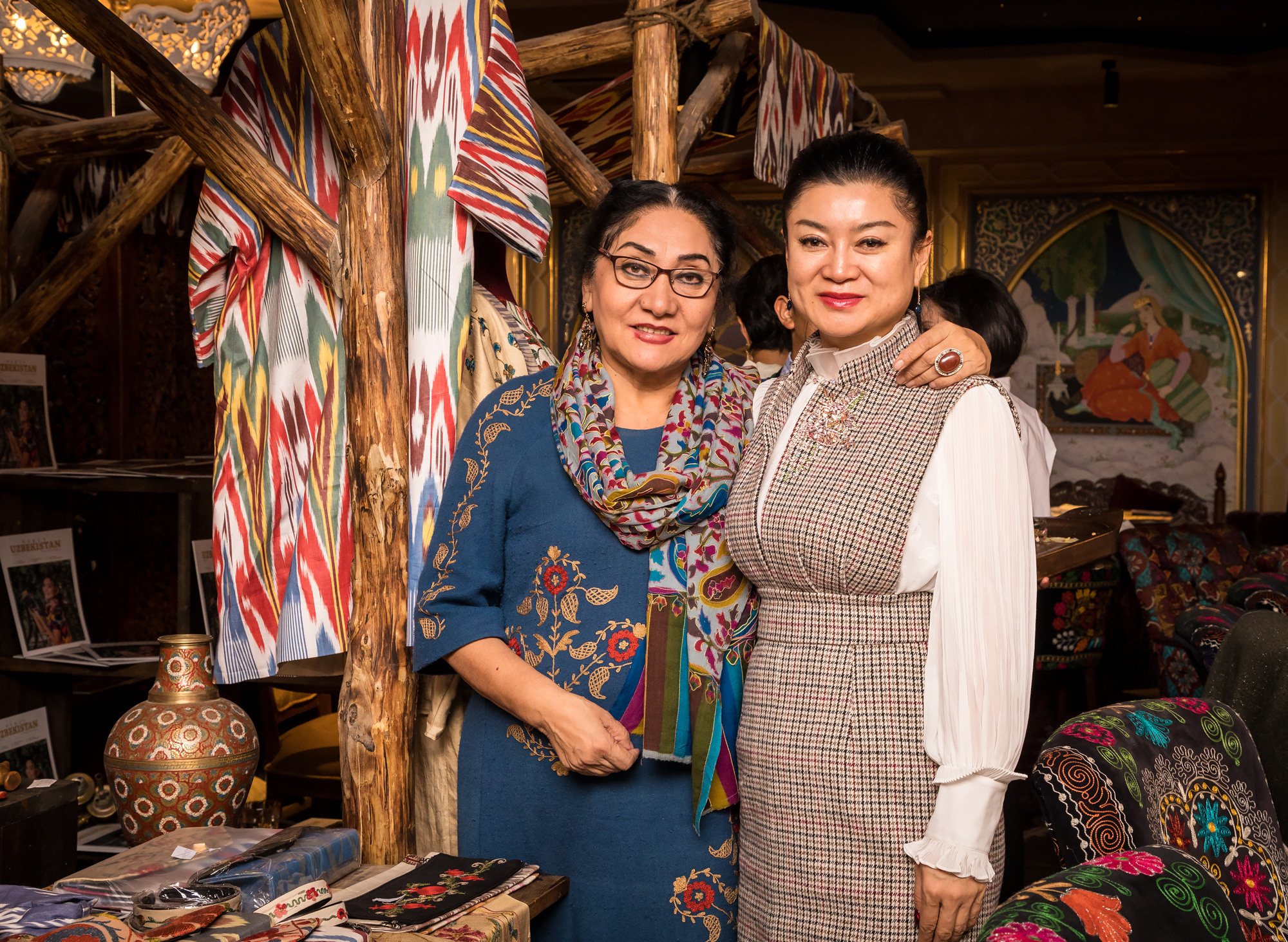 Презентация нового журнала Визит Узбекистан. Семейный, детский, репортажный фотограф в Ташкенте Елена Аллабергенова