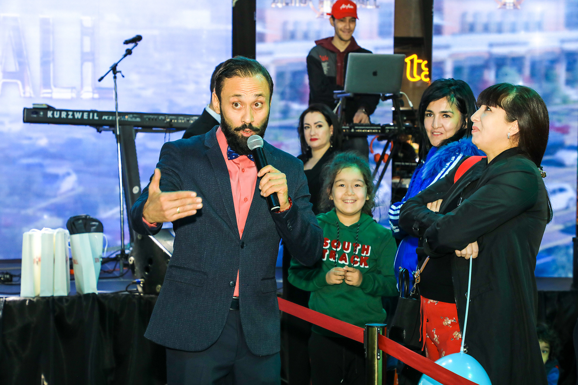 Открытие Депо Молл. Семейный, детский, репортажный фотограф в Ташкенте Елена Аллабергенова