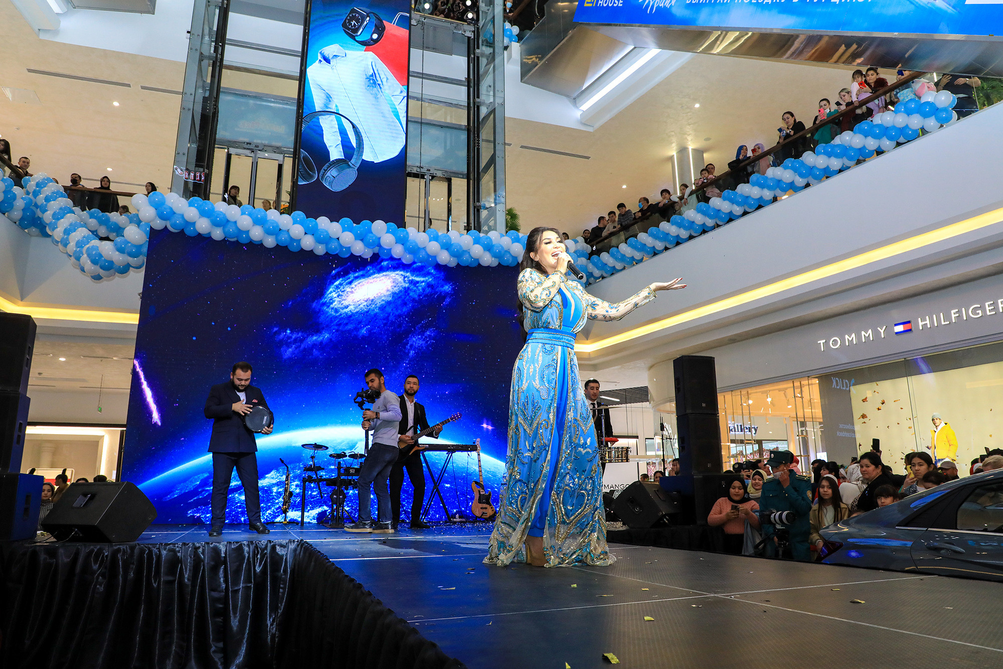 День рождения ТРЦ Ривьера. Семейный, детский, репортажный фотограф в Ташкенте Елена Аллабергенова