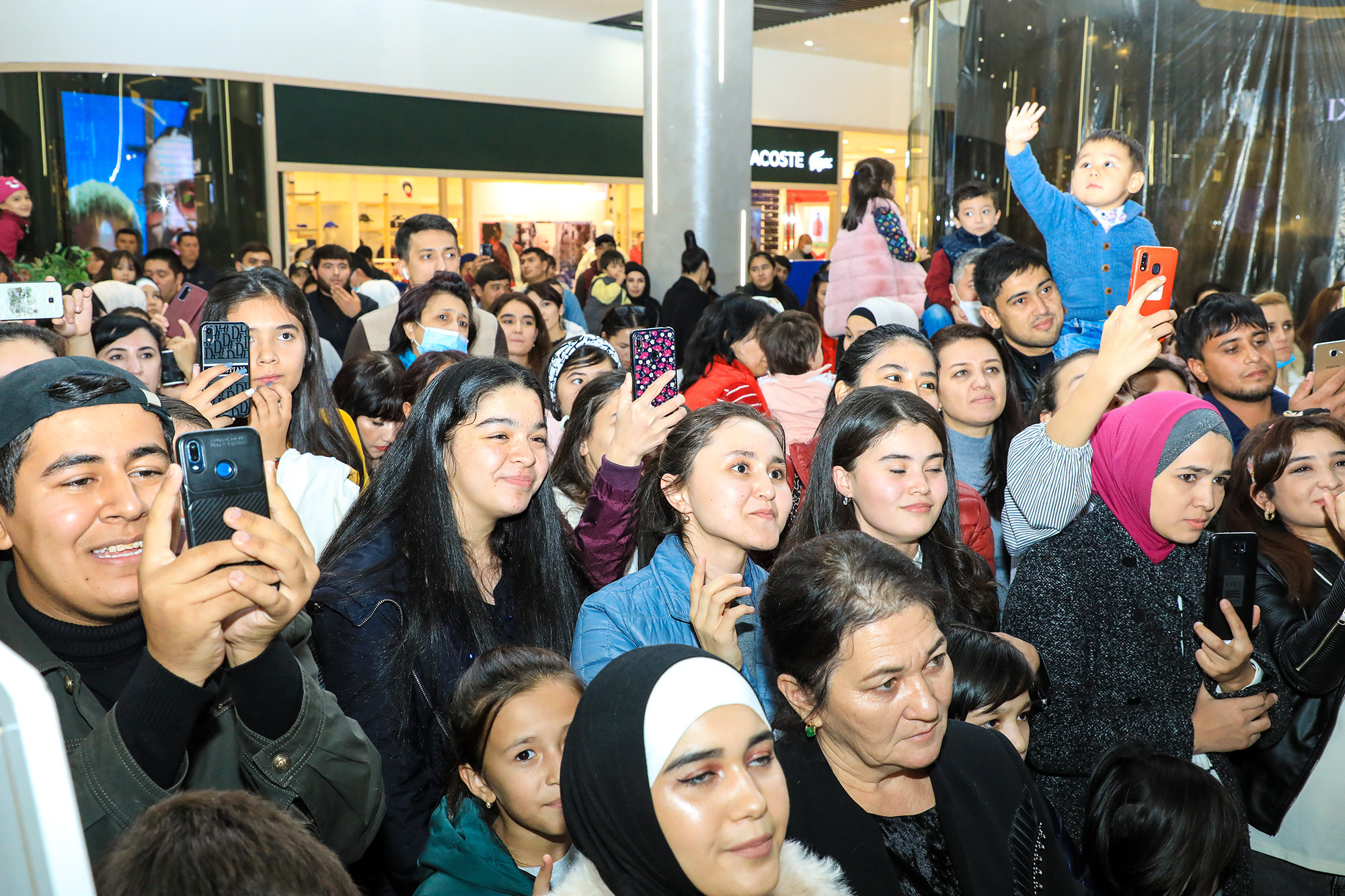День рождения ТРЦ Ривьера. Семейный, детский, репортажный фотограф в Ташкенте Елена Аллабергенова