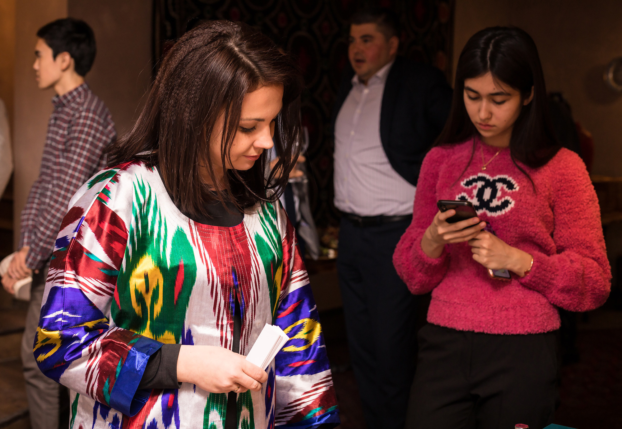 Презентация нового журнала Визит Узбекистан. Семейный, детский, репортажный фотограф в Ташкенте Елена Аллабергенова