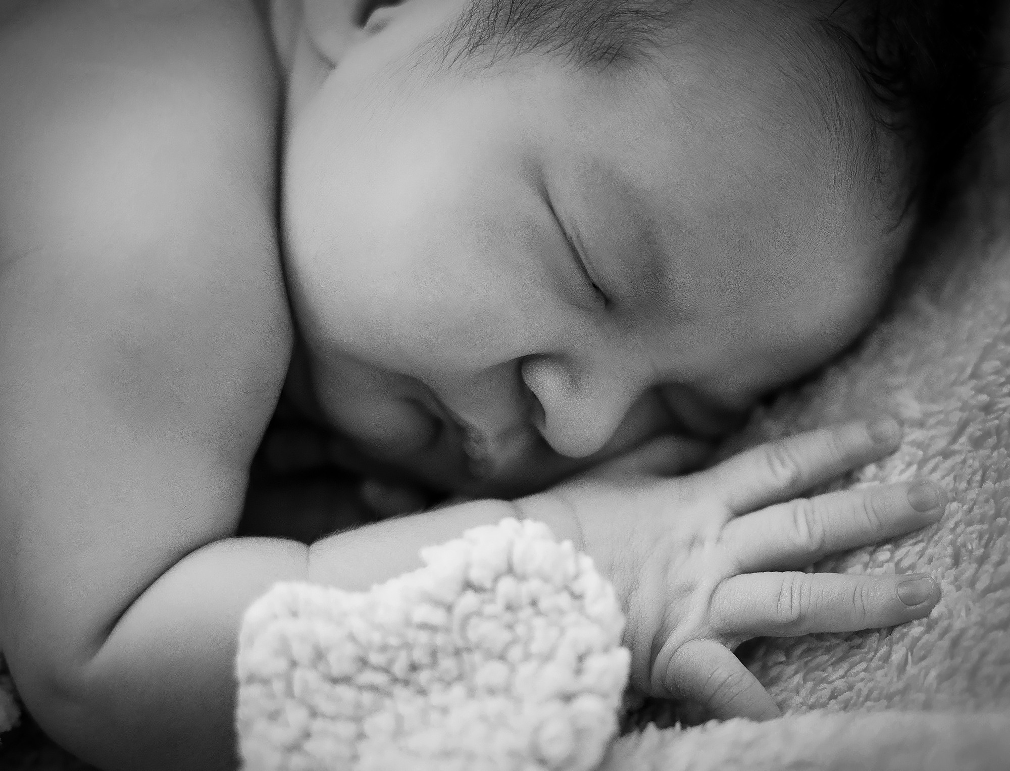 Вот такая выписка из роддома. Ньюборн без прикрас. Память на всю жизнь. Семейный, детский, репортажный фотограф в Ташкенте Елена Аллабергенова