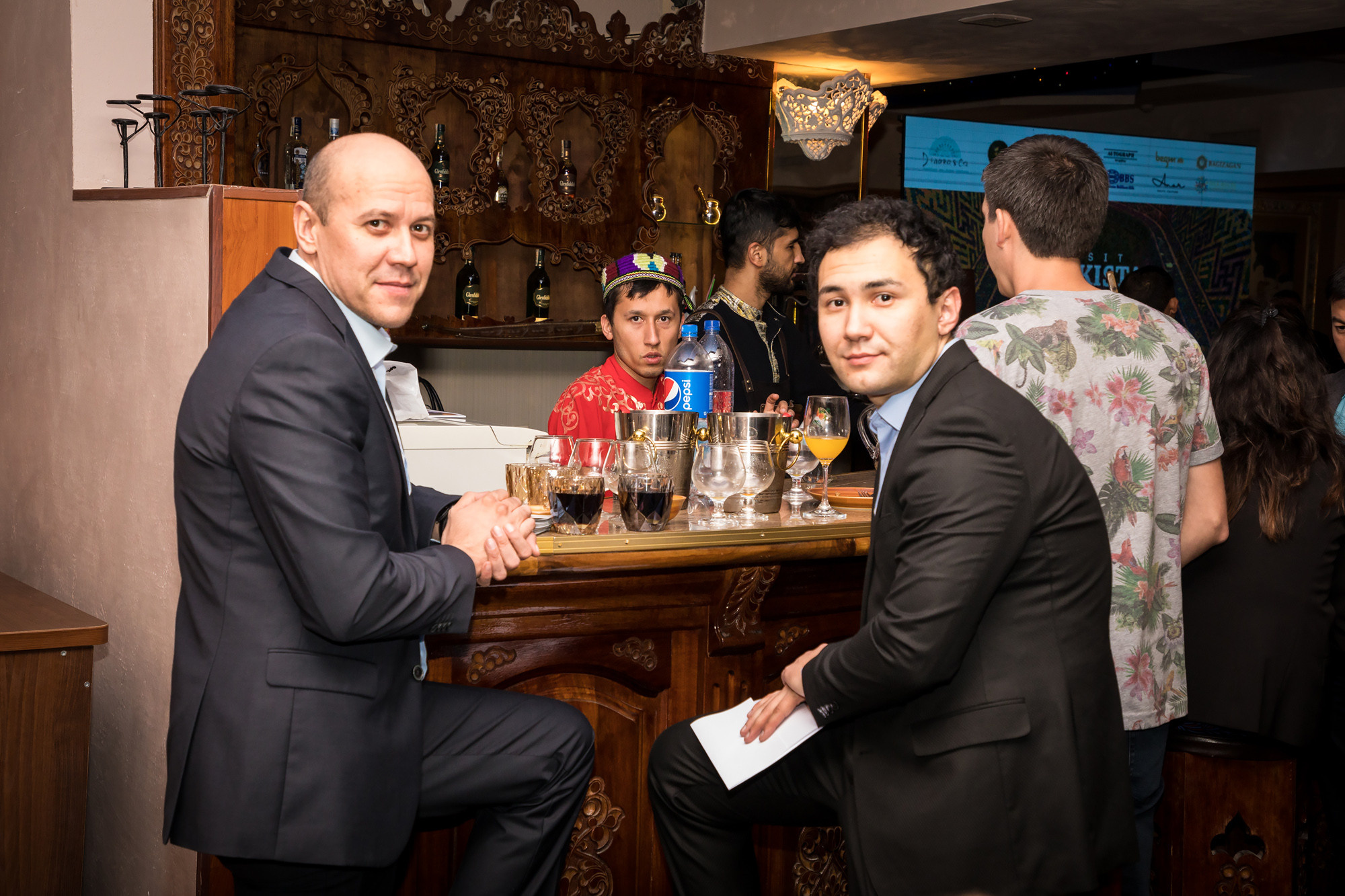 Презентация нового журнала Визит Узбекистан. Семейный, детский, репортажный фотограф в Ташкенте Елена Аллабергенова