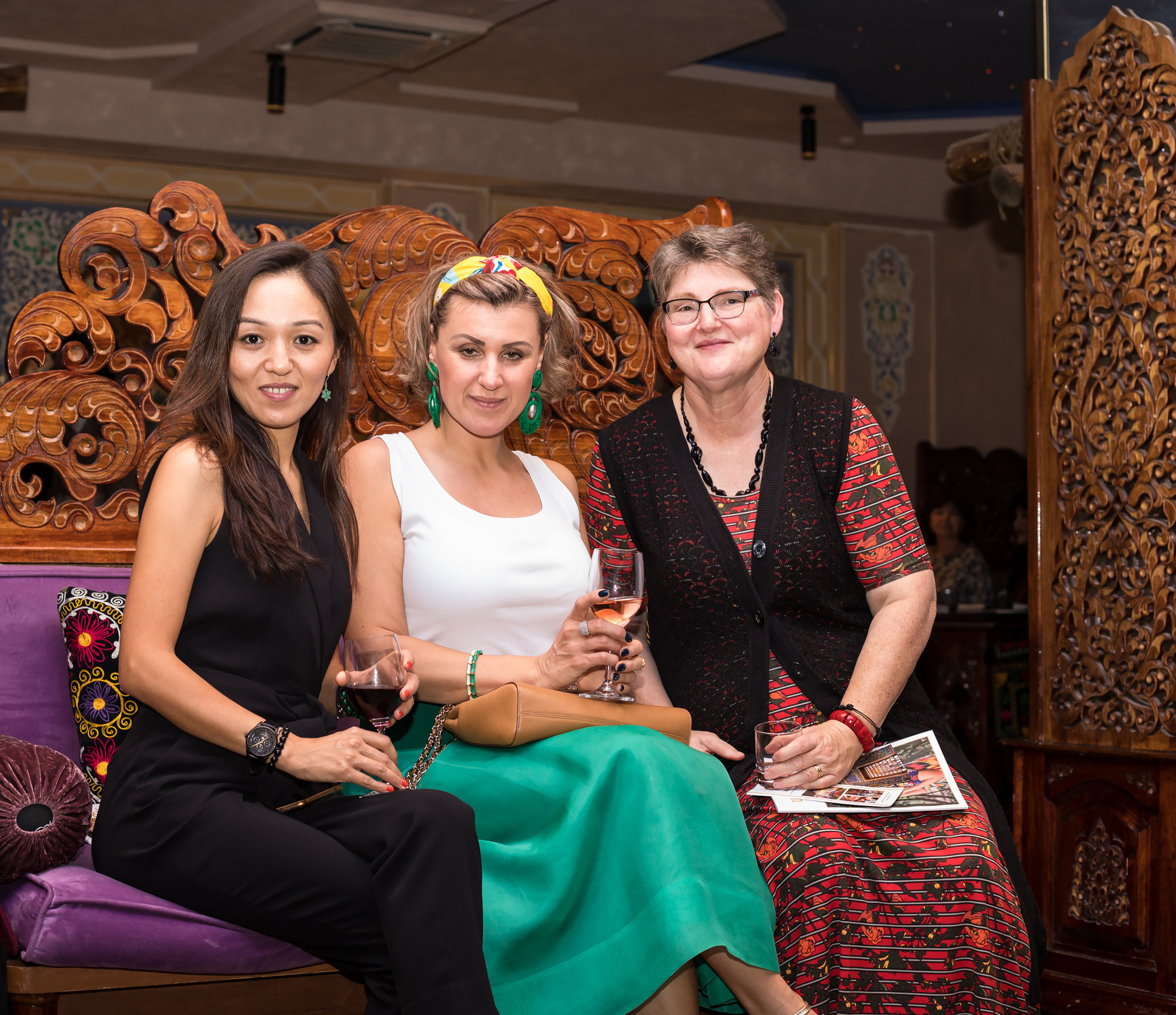 Презентация нового журнала Визит Узбекистан. Семейный, детский, репортажный фотограф в Ташкенте Елена Аллабергенова