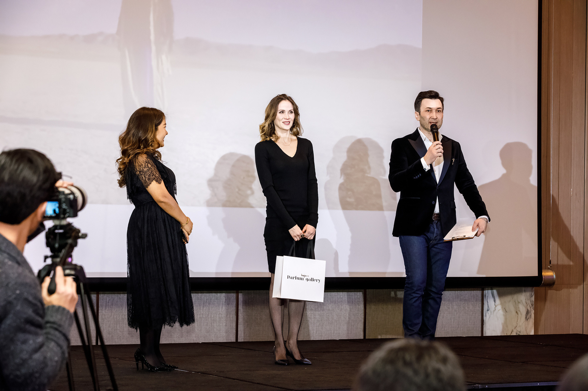 Презентация очередного выпуска журнала Визит Узбекистан. Семейный, детский, репортажный фотограф в Ташкенте Елена Аллабергенова