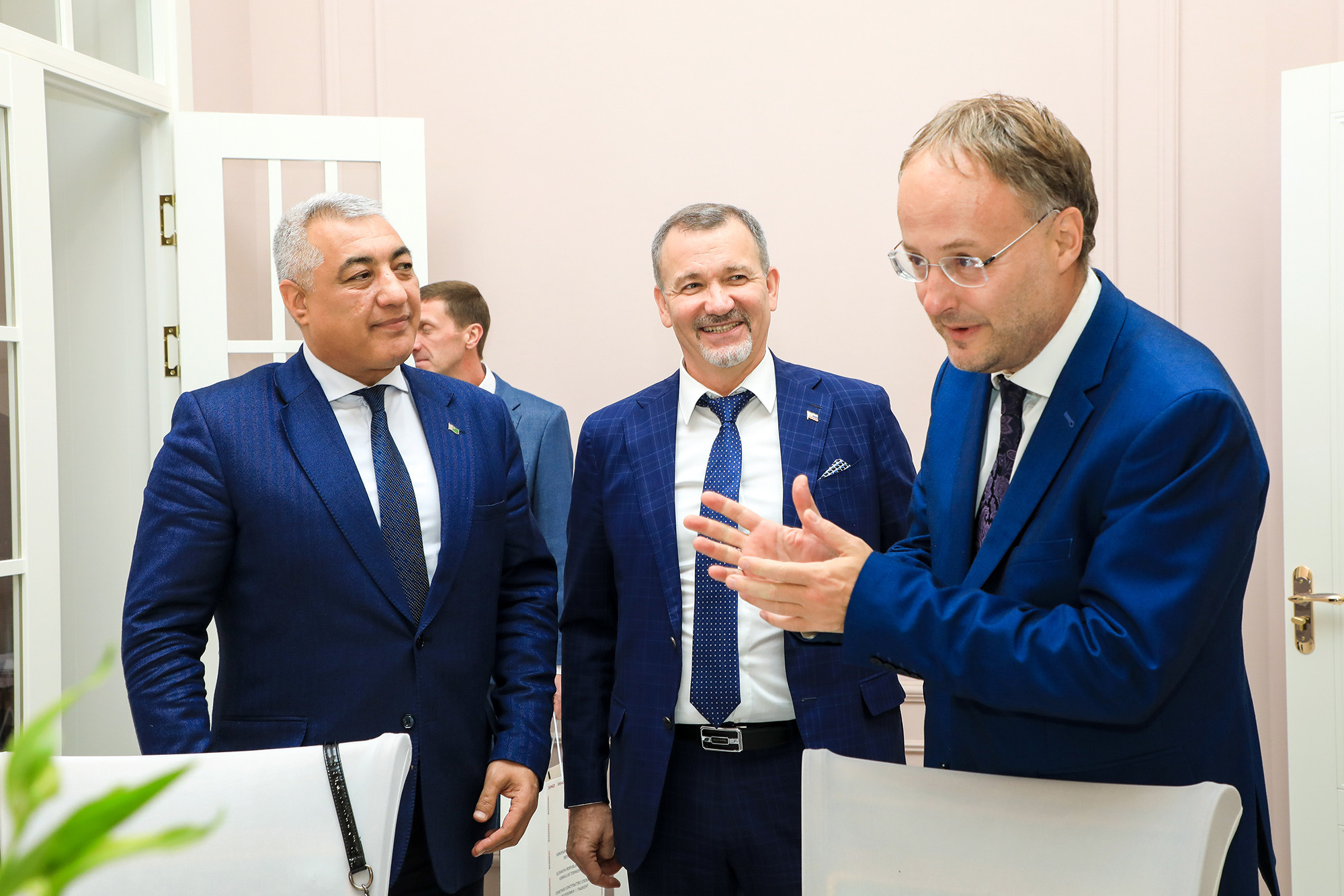 Открытие консульства Словакии. Семейный, детский, репортажный фотограф в Ташкенте Елена Аллабергенова