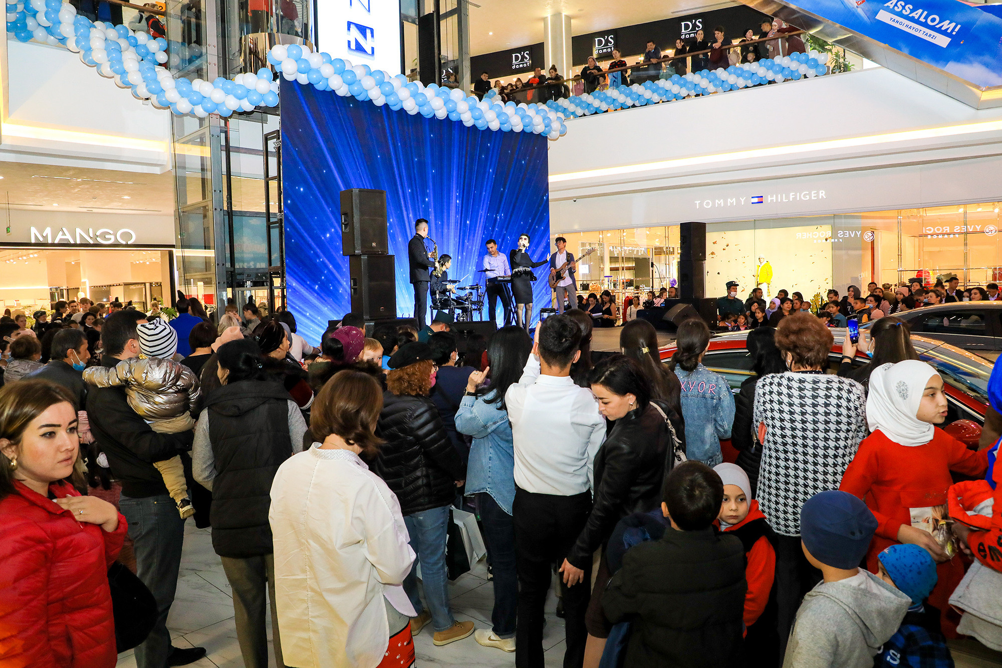 День рождения ТРЦ Ривьера. Семейный, детский, репортажный фотограф в Ташкенте Елена Аллабергенова