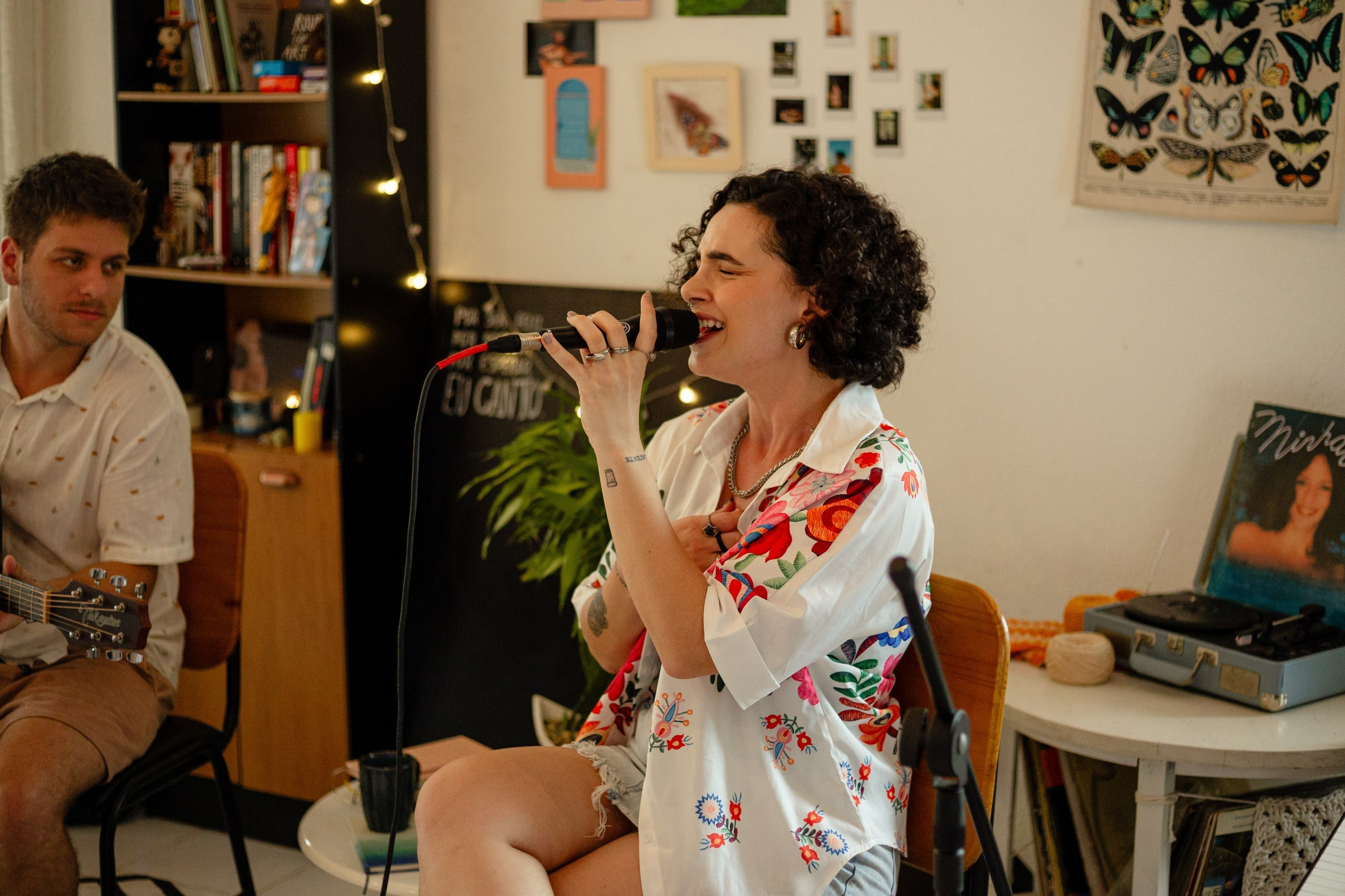 Ensaio e show de lançamento do álbum Entre Paredes — Letícia Santos