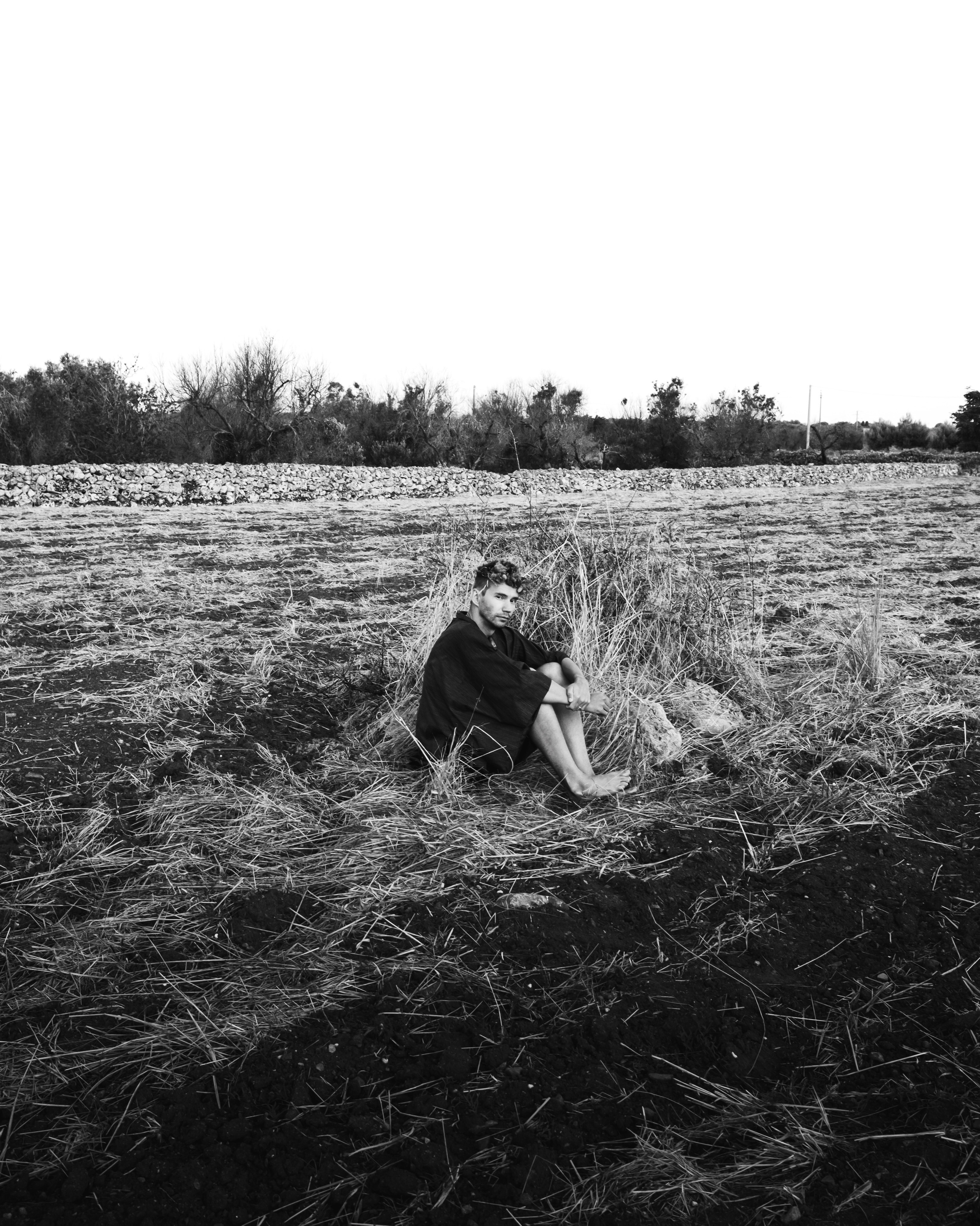 Denis in the field. Professional Photographer in Berlin — Portraits, Love Story, Events, F