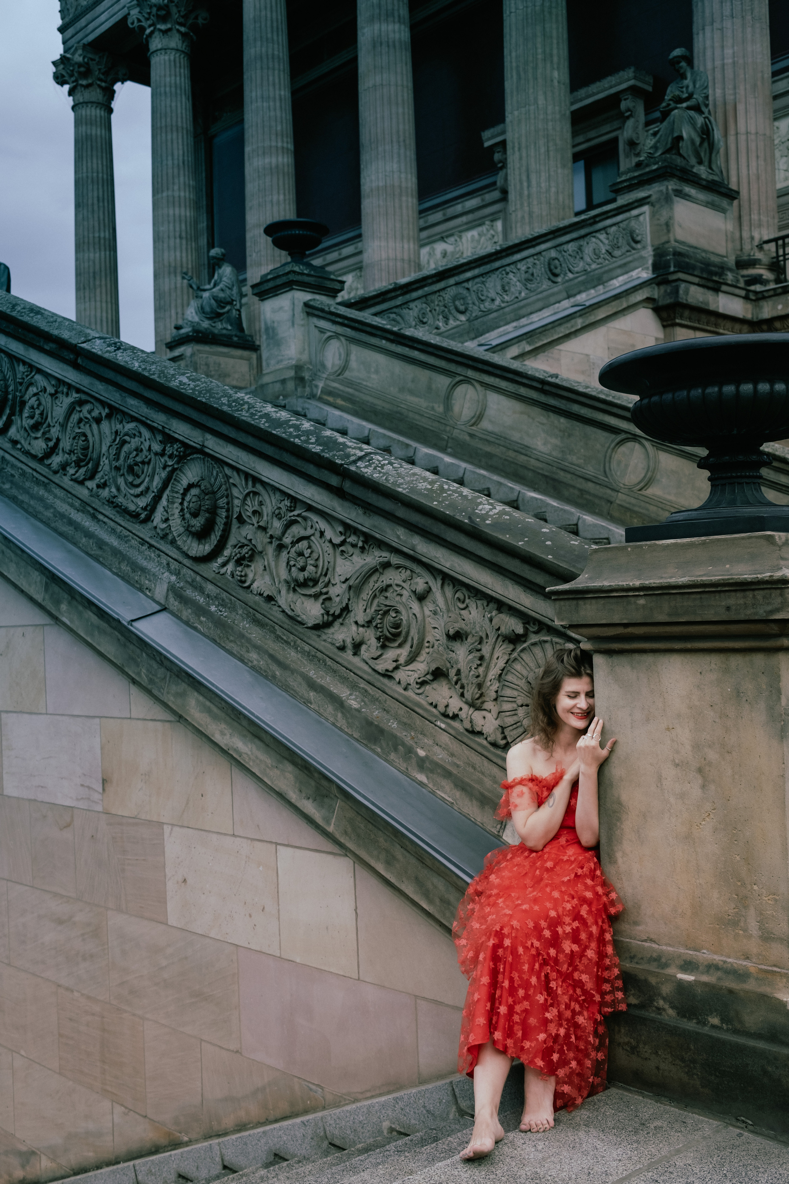 Nadja on Museumsinsel. Professional Photographer in Berlin — Portraits, Love Story, Events, F