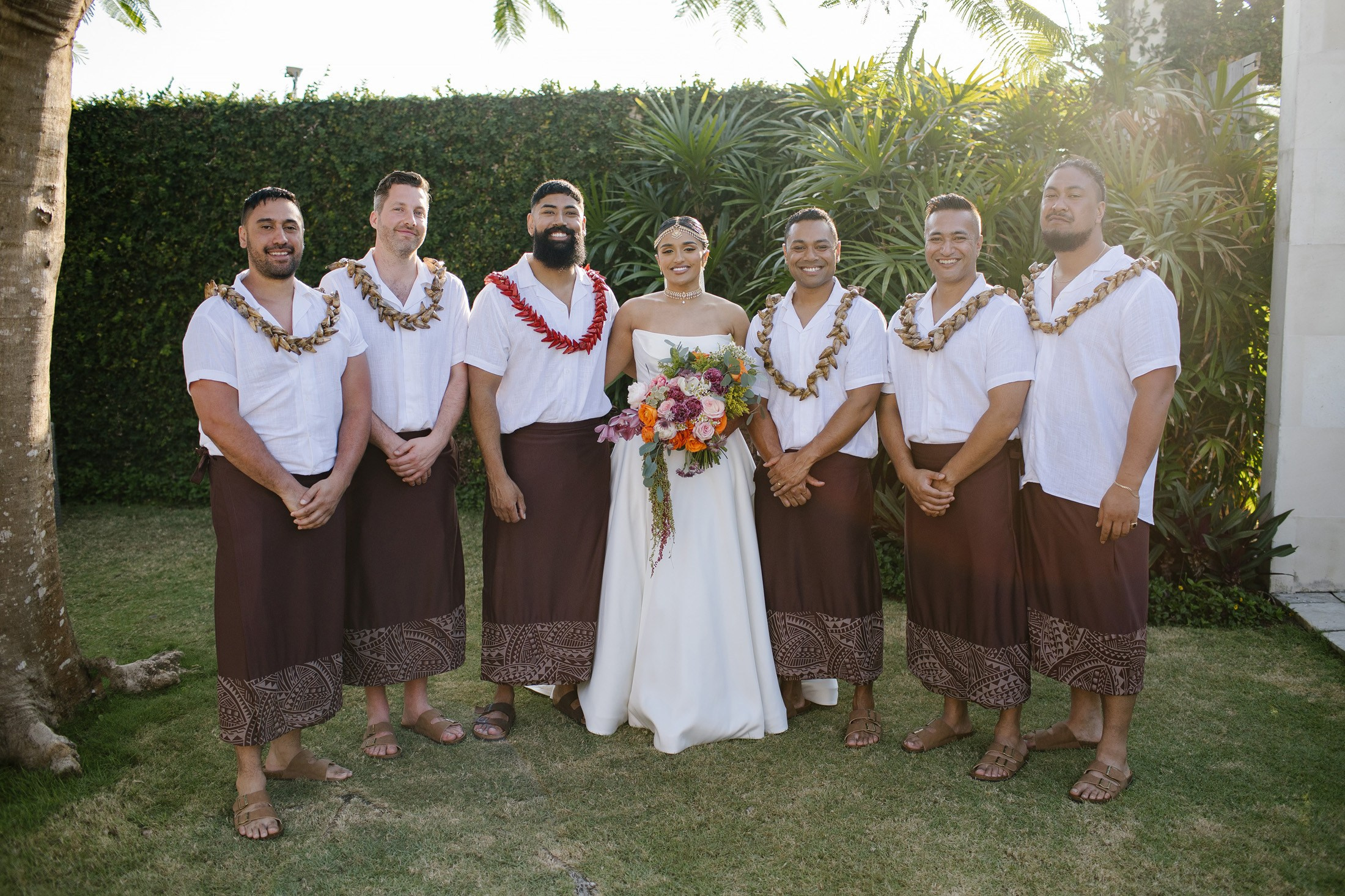 Big funny wedding with guests in paradise Bali island. Get.it.feel — Aesthetic Photography and Videography