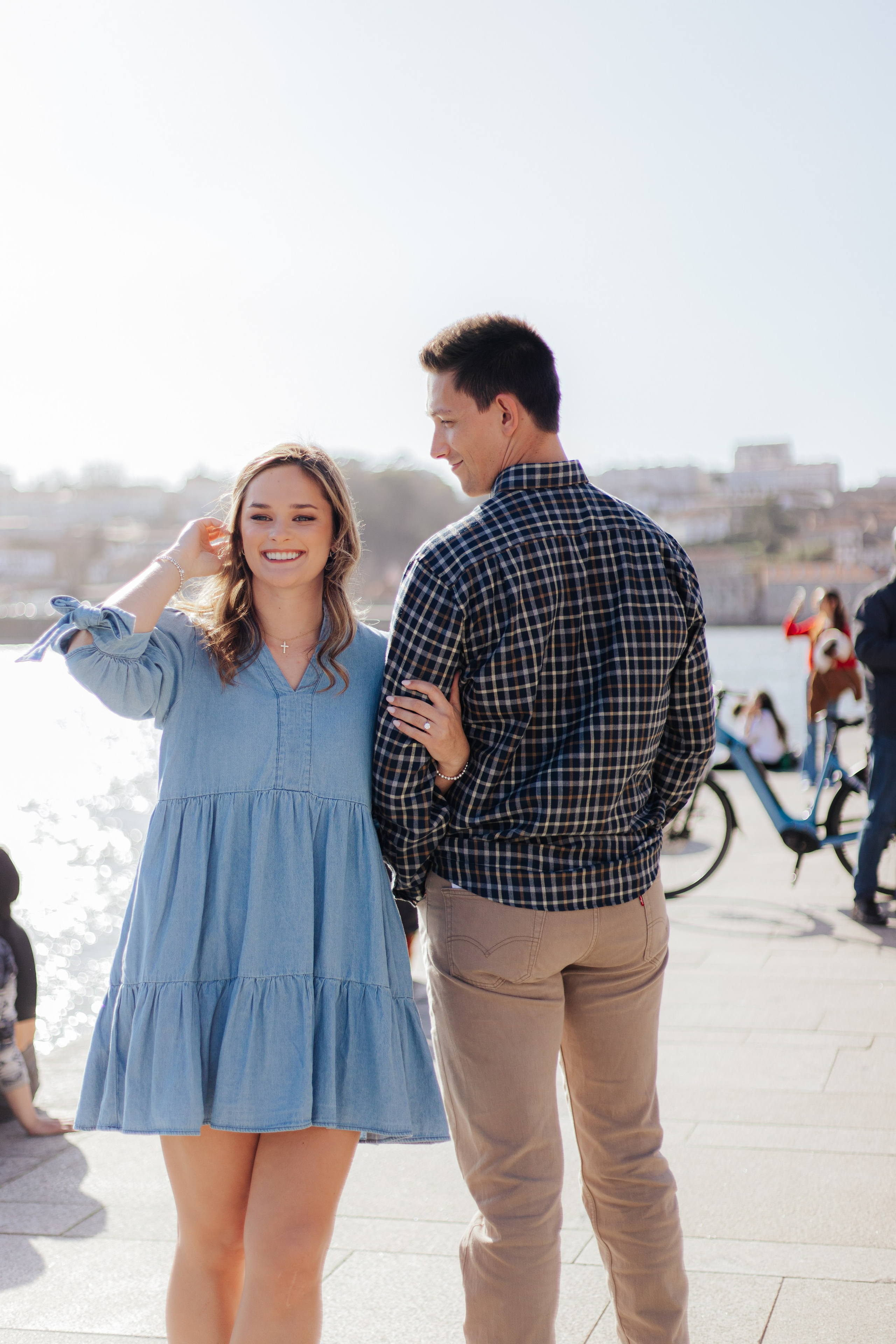 Jamie Gregg. Davi Valente